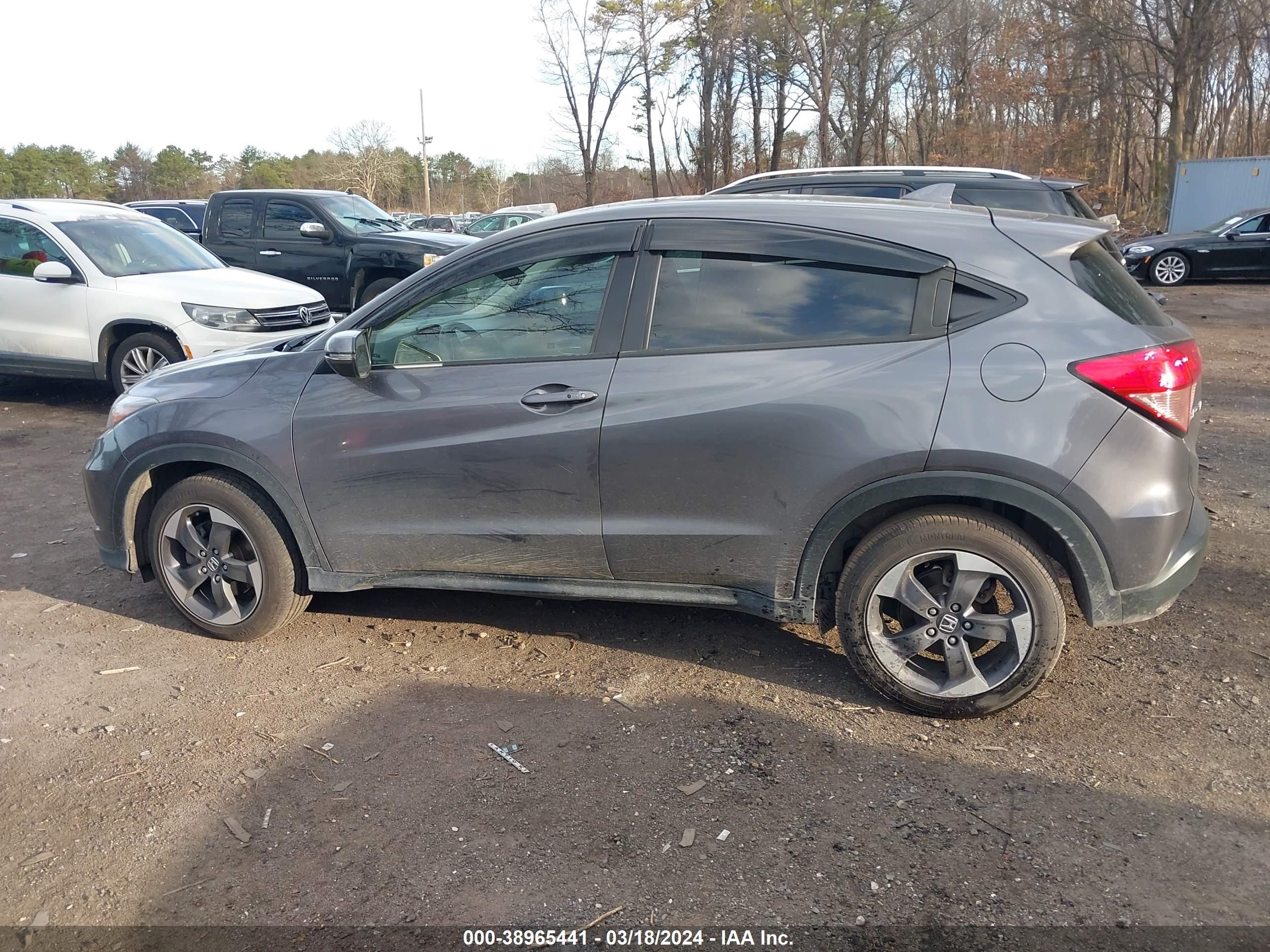 Photo 13 VIN: 3CZRU6H58JG701648 - HONDA HR-V 