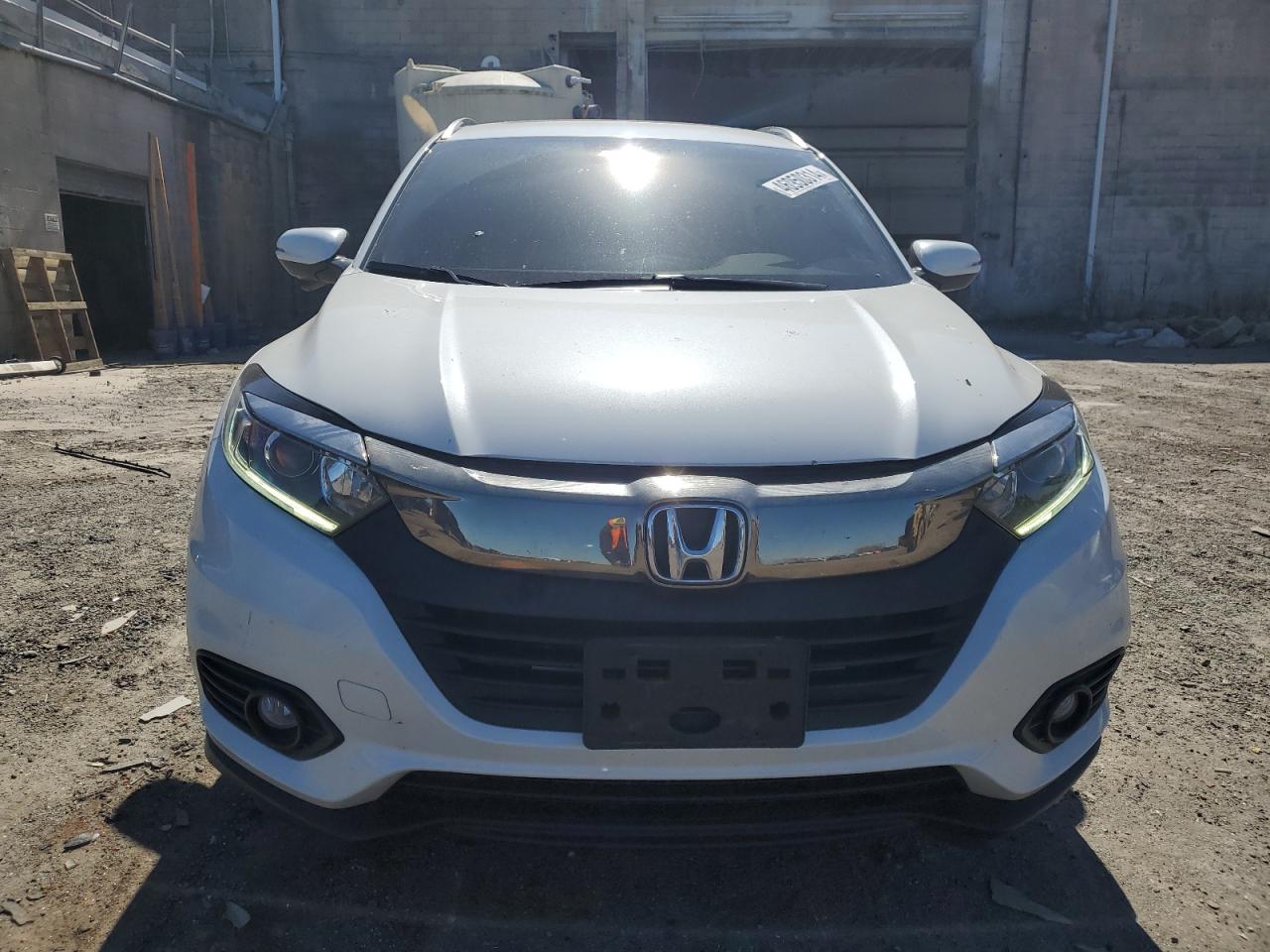 Photo 4 VIN: 3CZRU6H58NM748833 - HONDA HR-V 