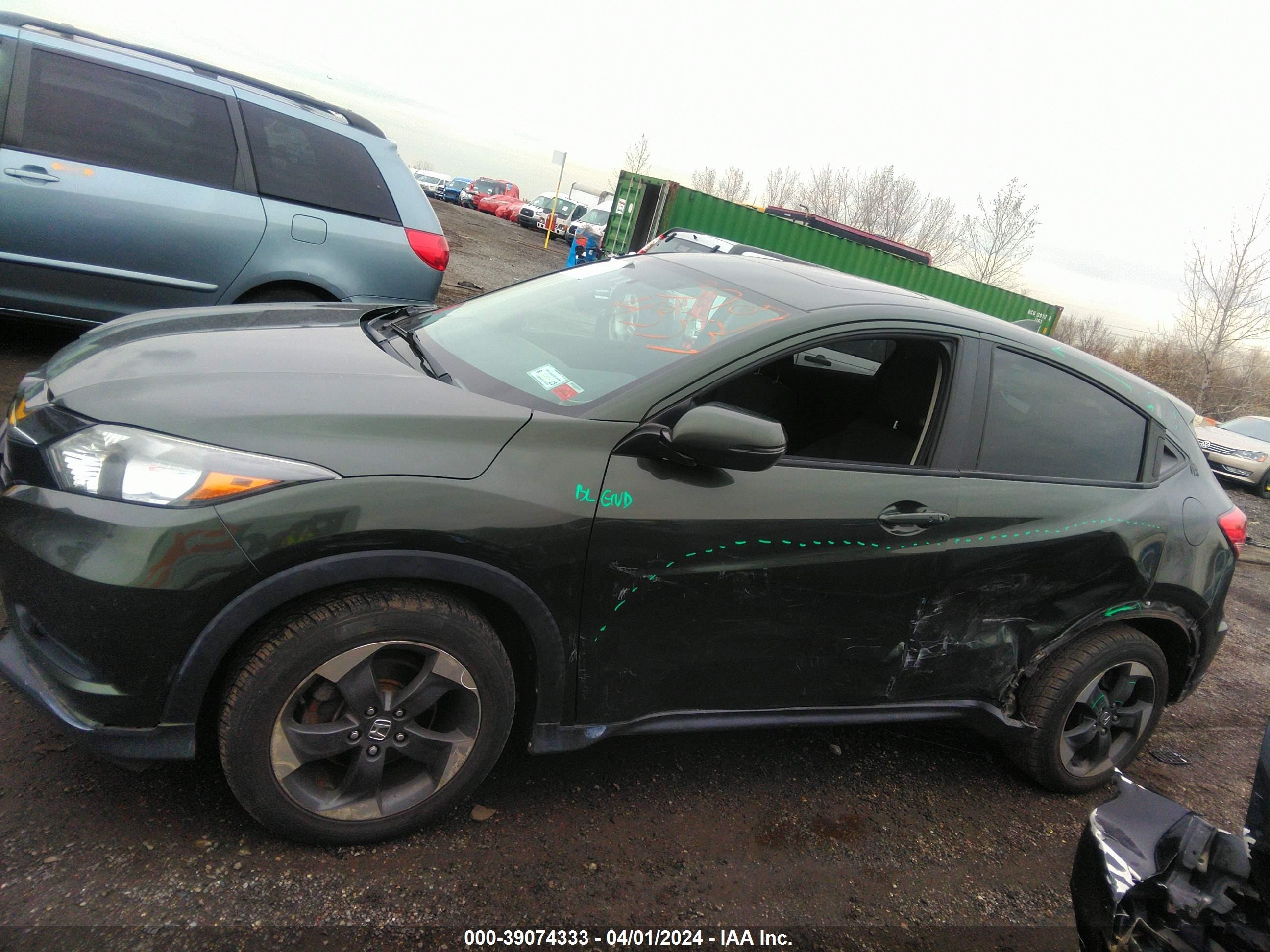 Photo 13 VIN: 3CZRU6H59JM701191 - HONDA HR-V 