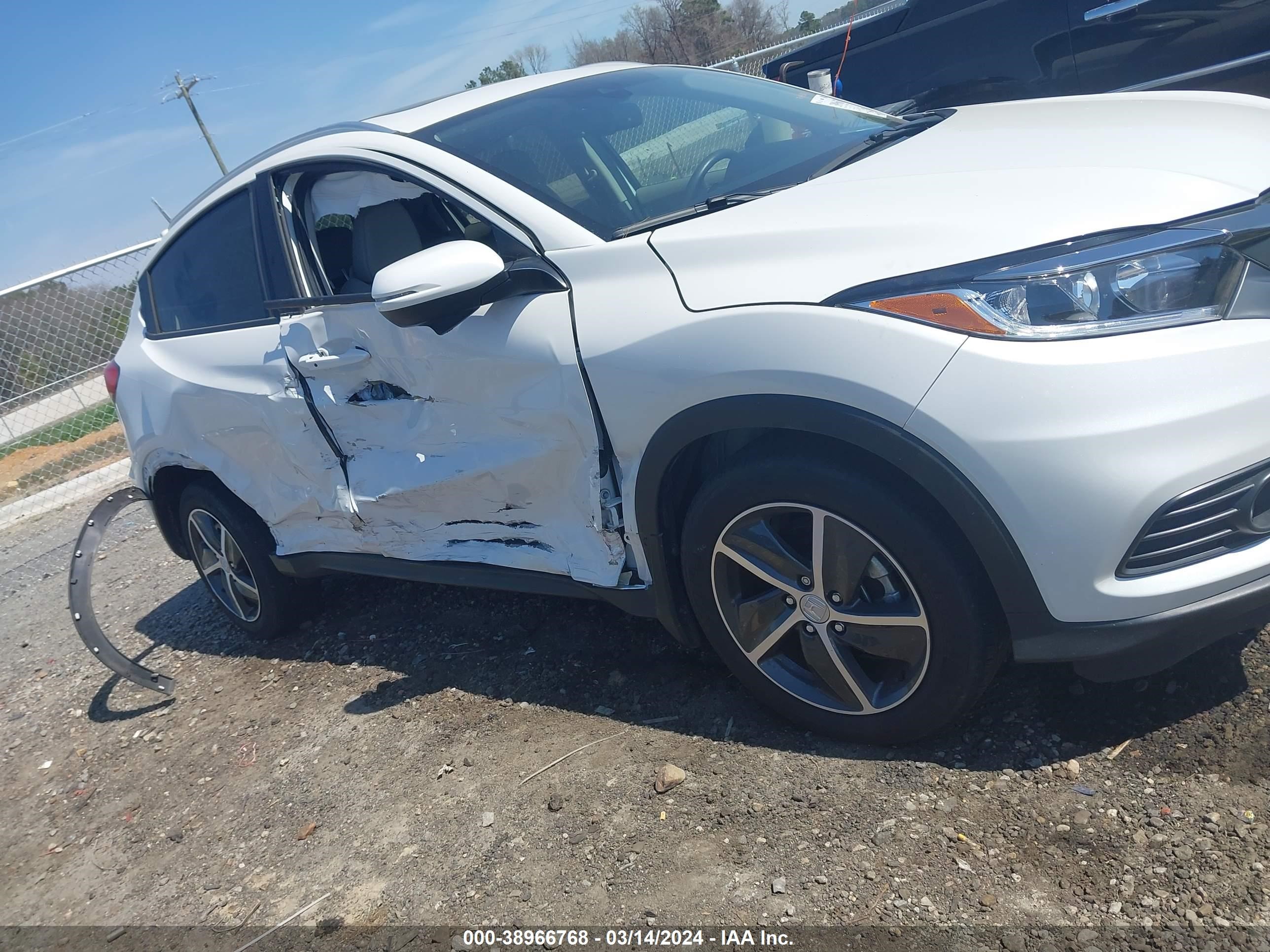 Photo 15 VIN: 3CZRU6H71NM745046 - HONDA HR-V 