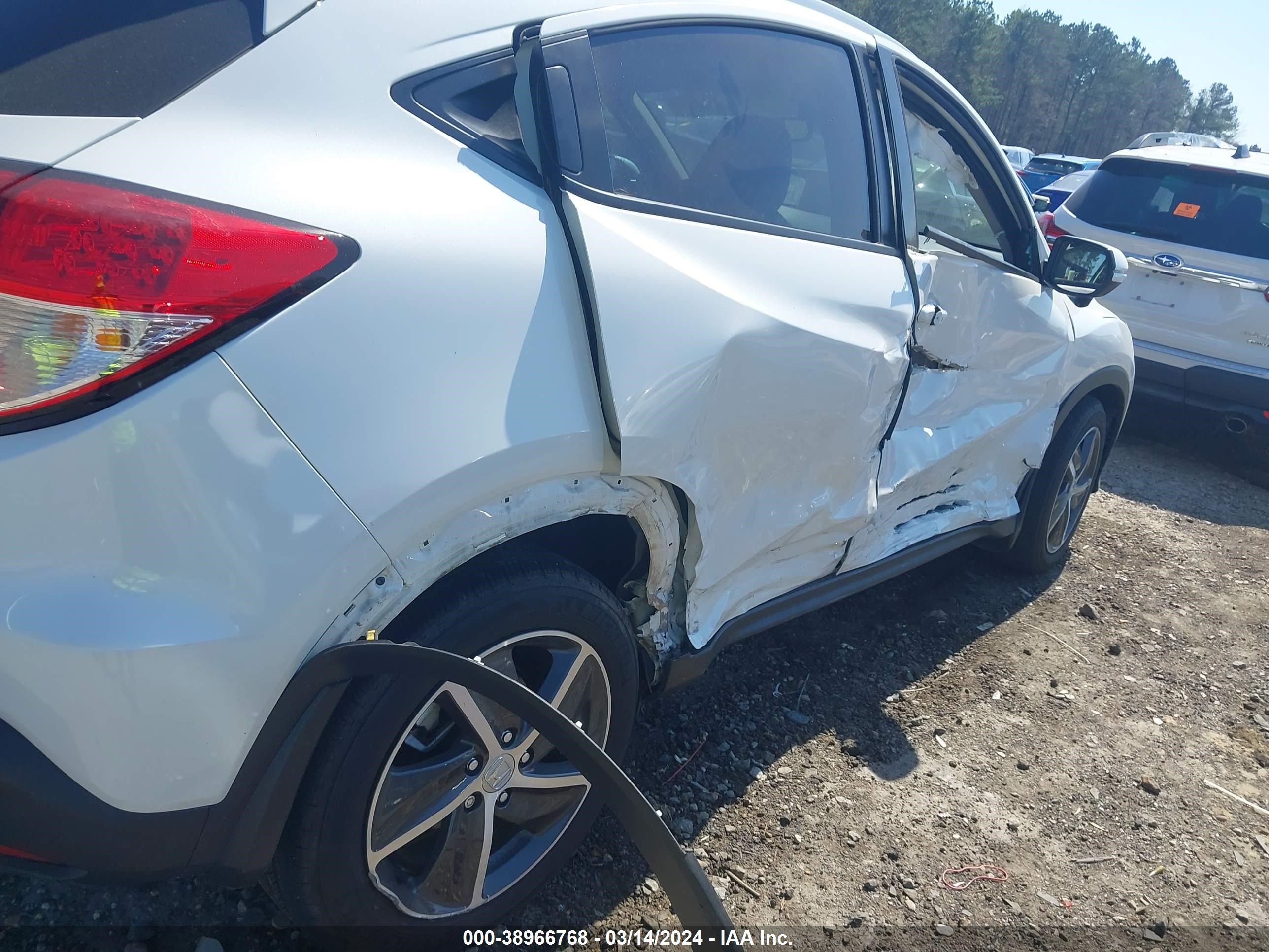 Photo 17 VIN: 3CZRU6H71NM745046 - HONDA HR-V 