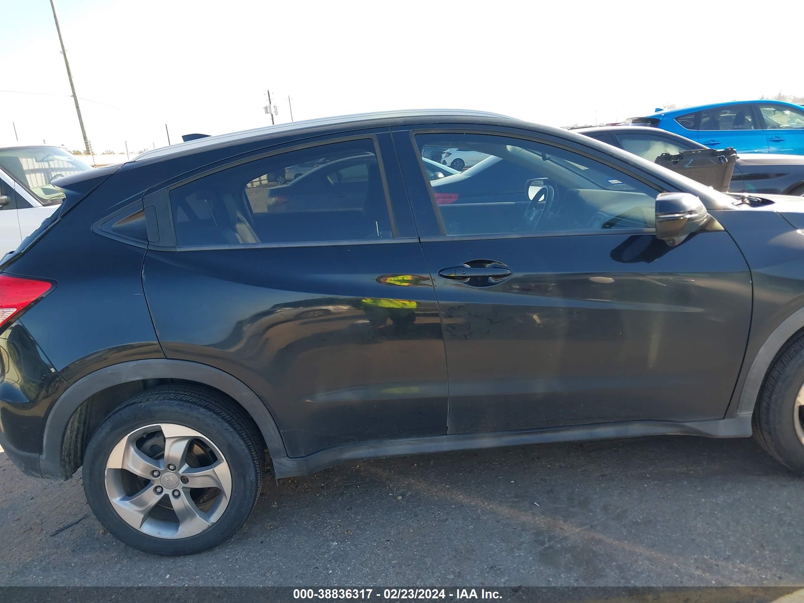 Photo 12 VIN: 3CZRU6H73HM724395 - HONDA HR-V 