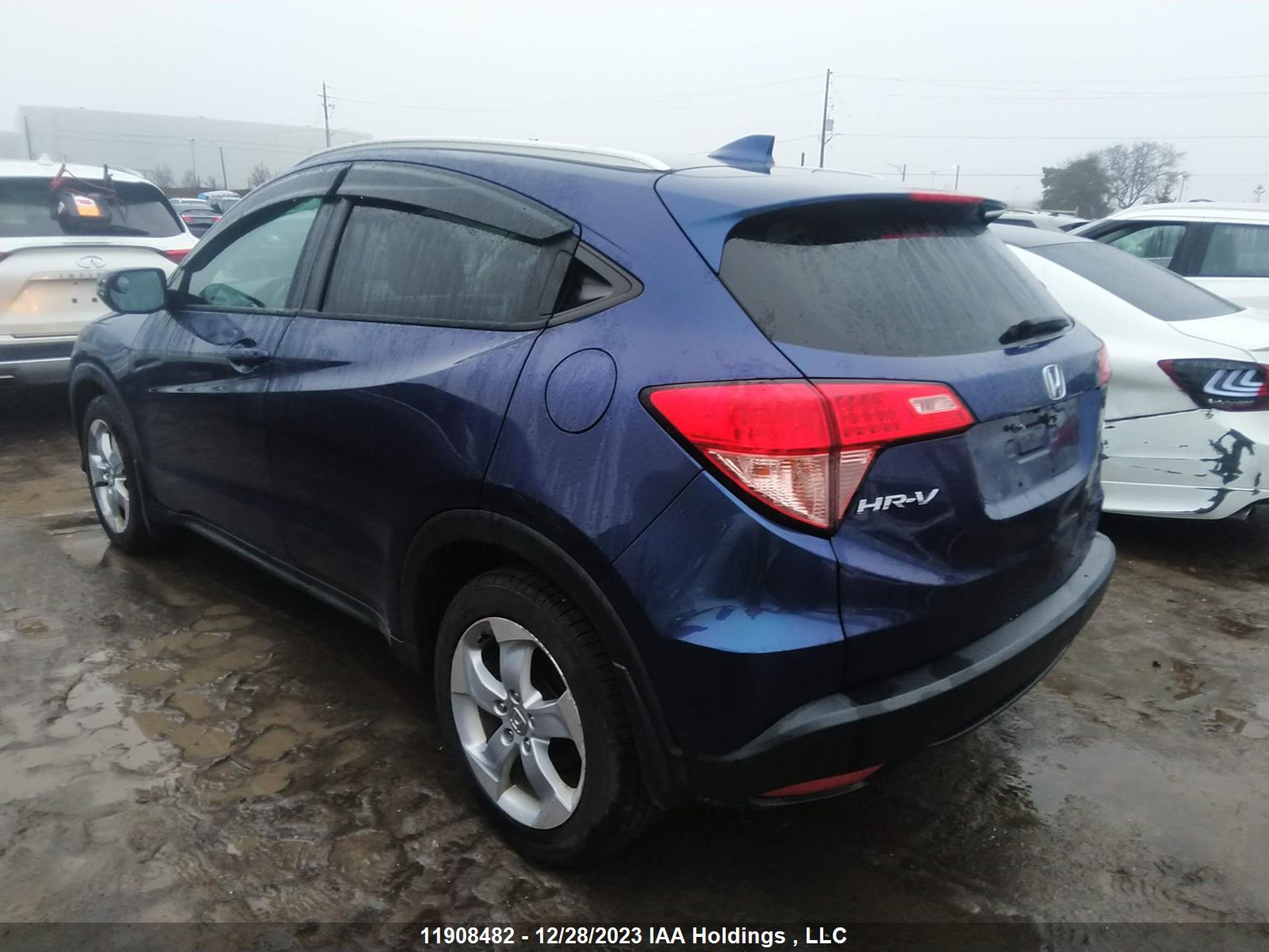 Photo 2 VIN: 3CZRU6H74GM111894 - HONDA HR-V 