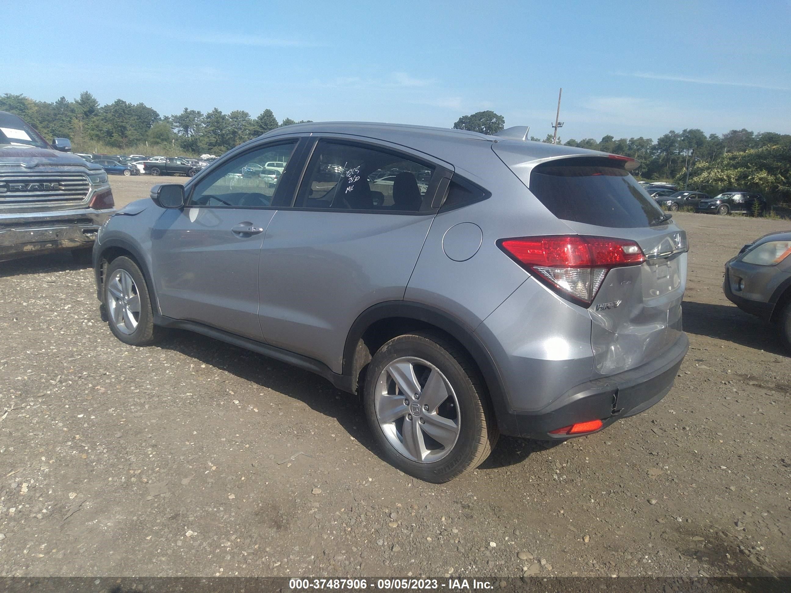 Photo 2 VIN: 3CZRU6H74KM716989 - HONDA HR-V 