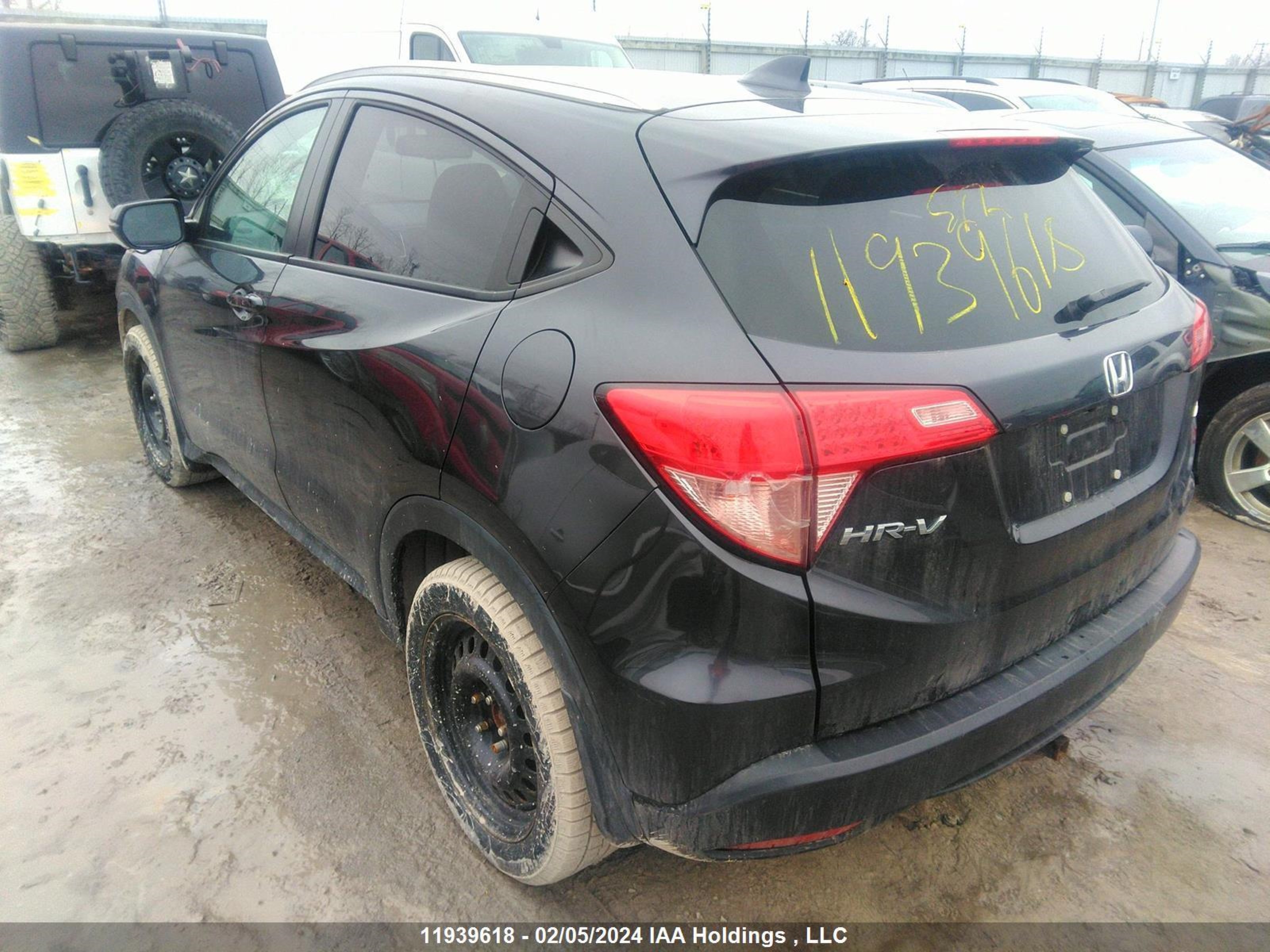 Photo 2 VIN: 3CZRU6H76GM106633 - HONDA HR-V 