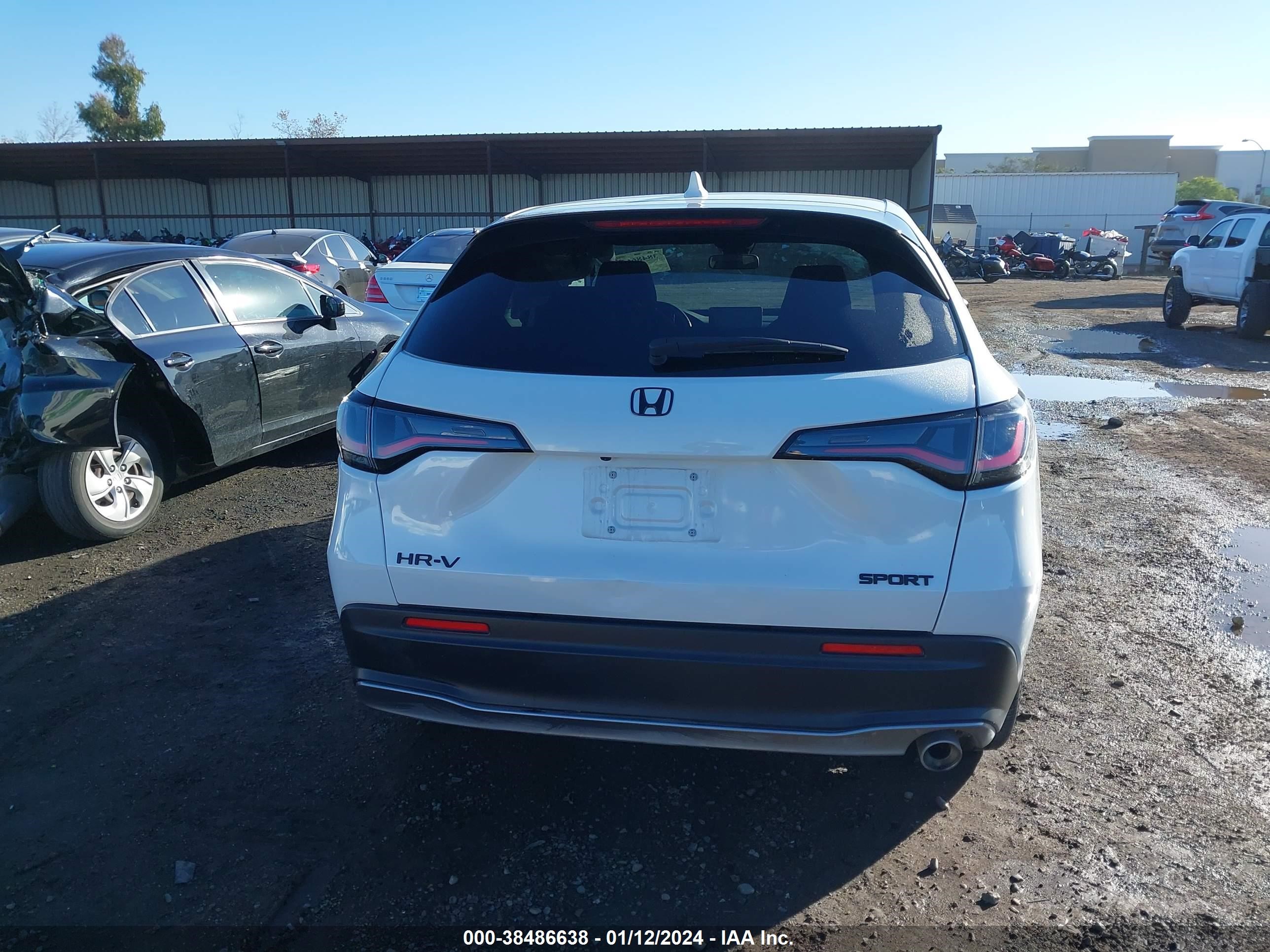 Photo 15 VIN: 3CZRZ1H58RM708214 - HONDA HR-V 