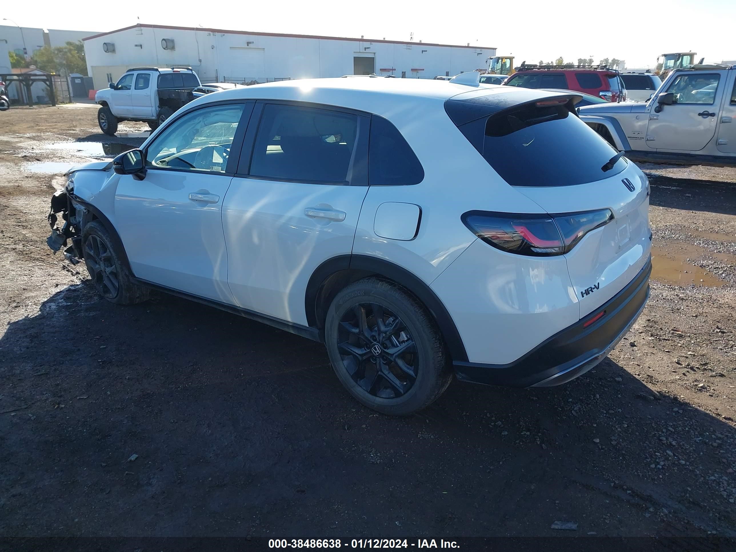 Photo 2 VIN: 3CZRZ1H58RM708214 - HONDA HR-V 