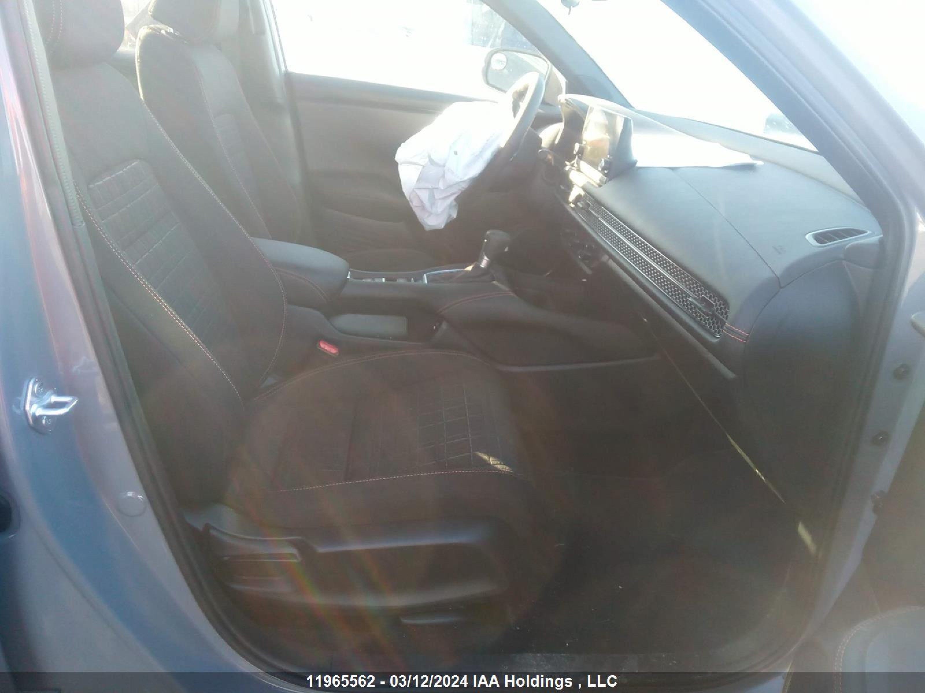 Photo 4 VIN: 3CZRZ2H50RM100905 - HONDA HR-V 