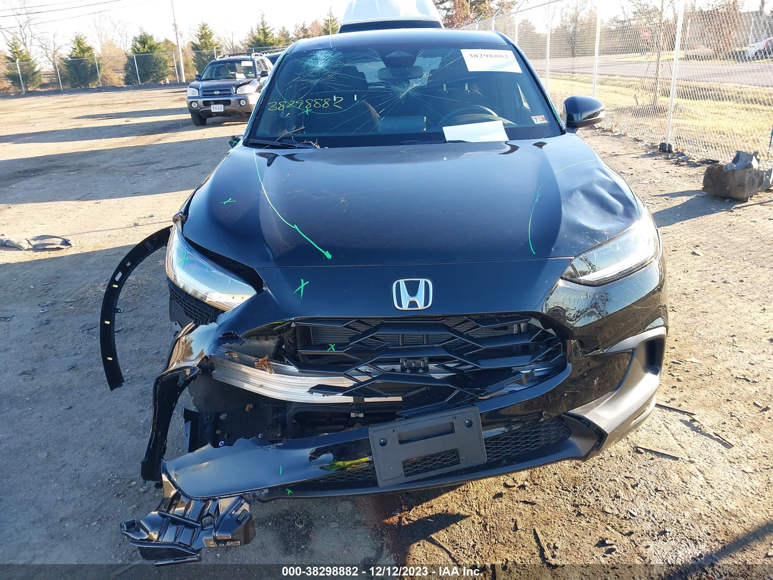 Photo 11 VIN: 3CZRZ2H51RM702714 - HONDA HR-V 