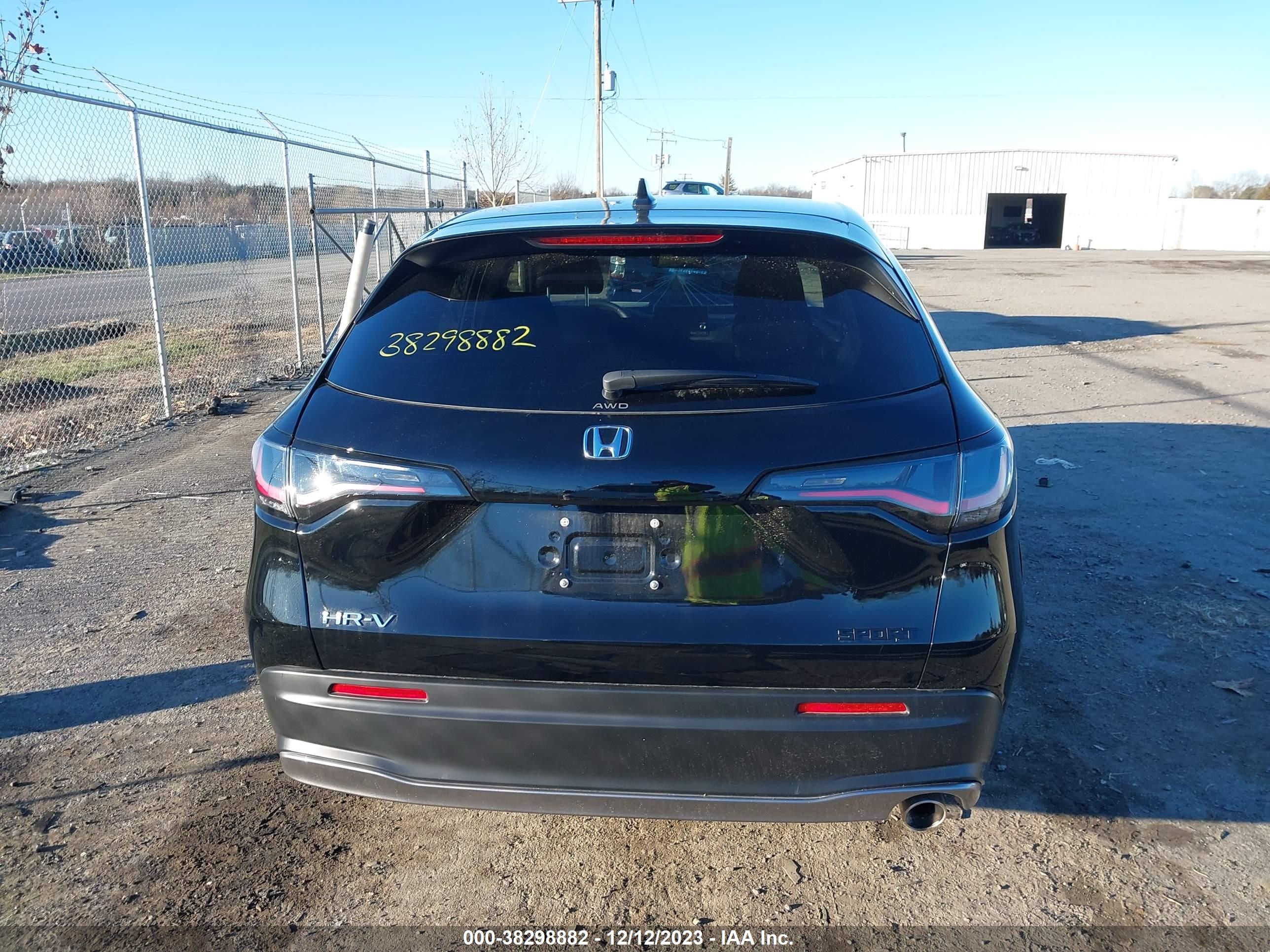 Photo 15 VIN: 3CZRZ2H51RM702714 - HONDA HR-V 