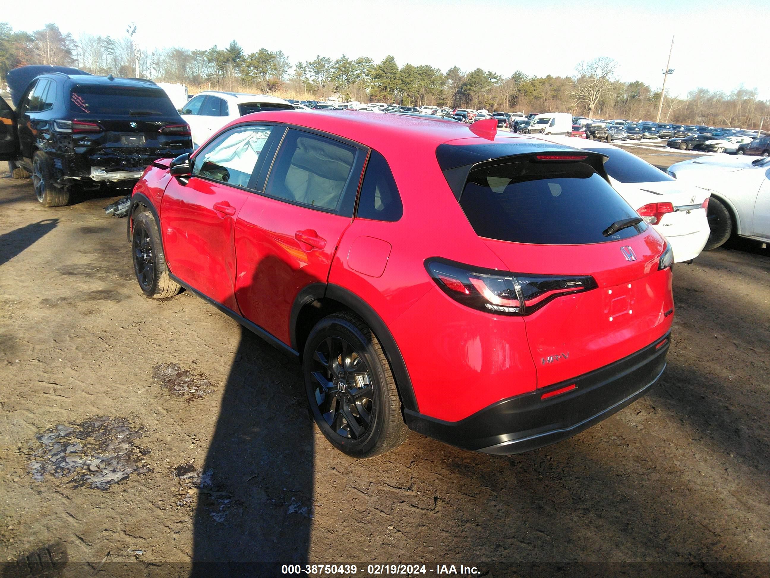 Photo 2 VIN: 3CZRZ2H51RM747121 - HONDA HR-V 