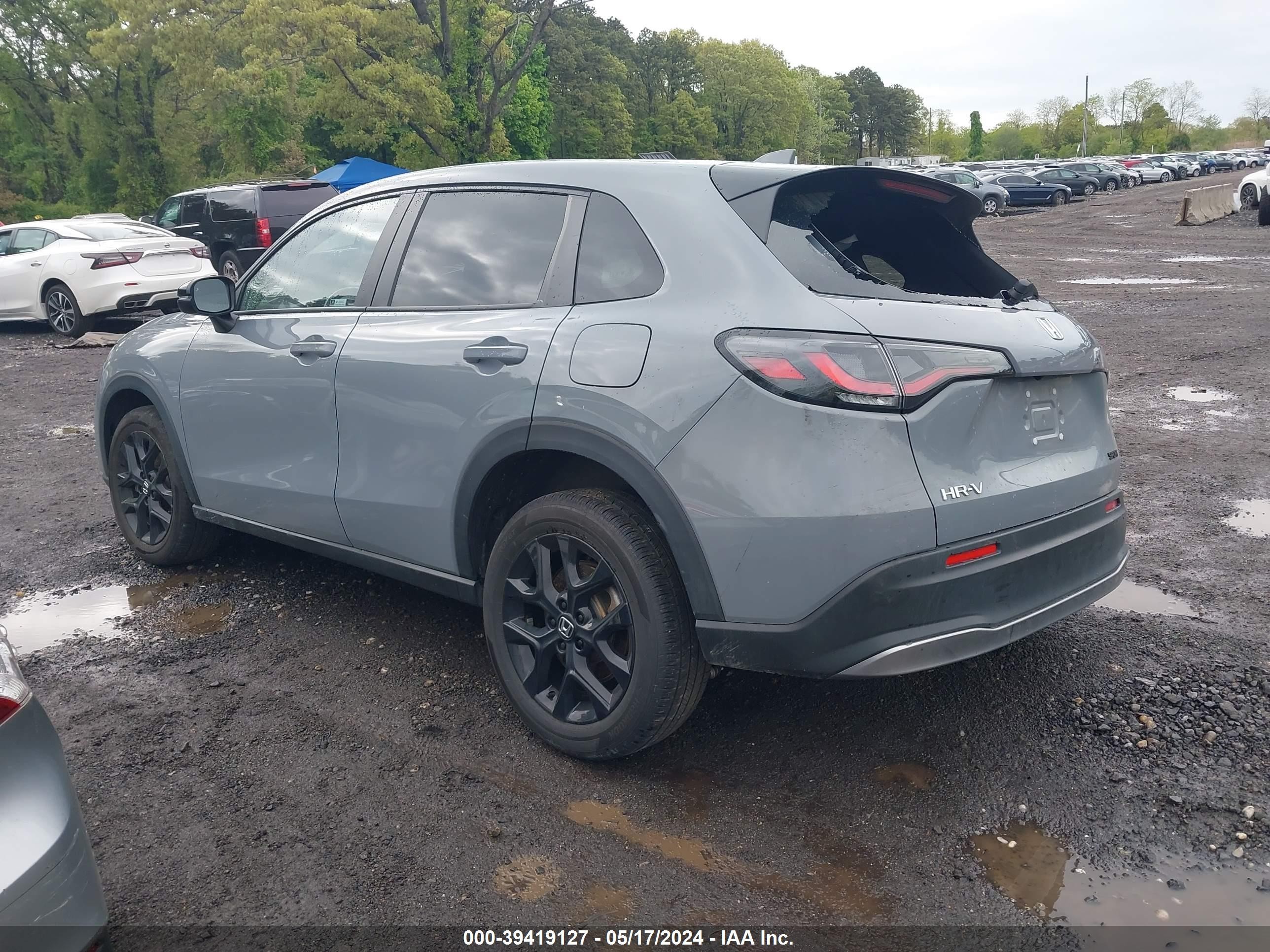 Photo 2 VIN: 3CZRZ2H54RM715036 - HONDA HR-V 