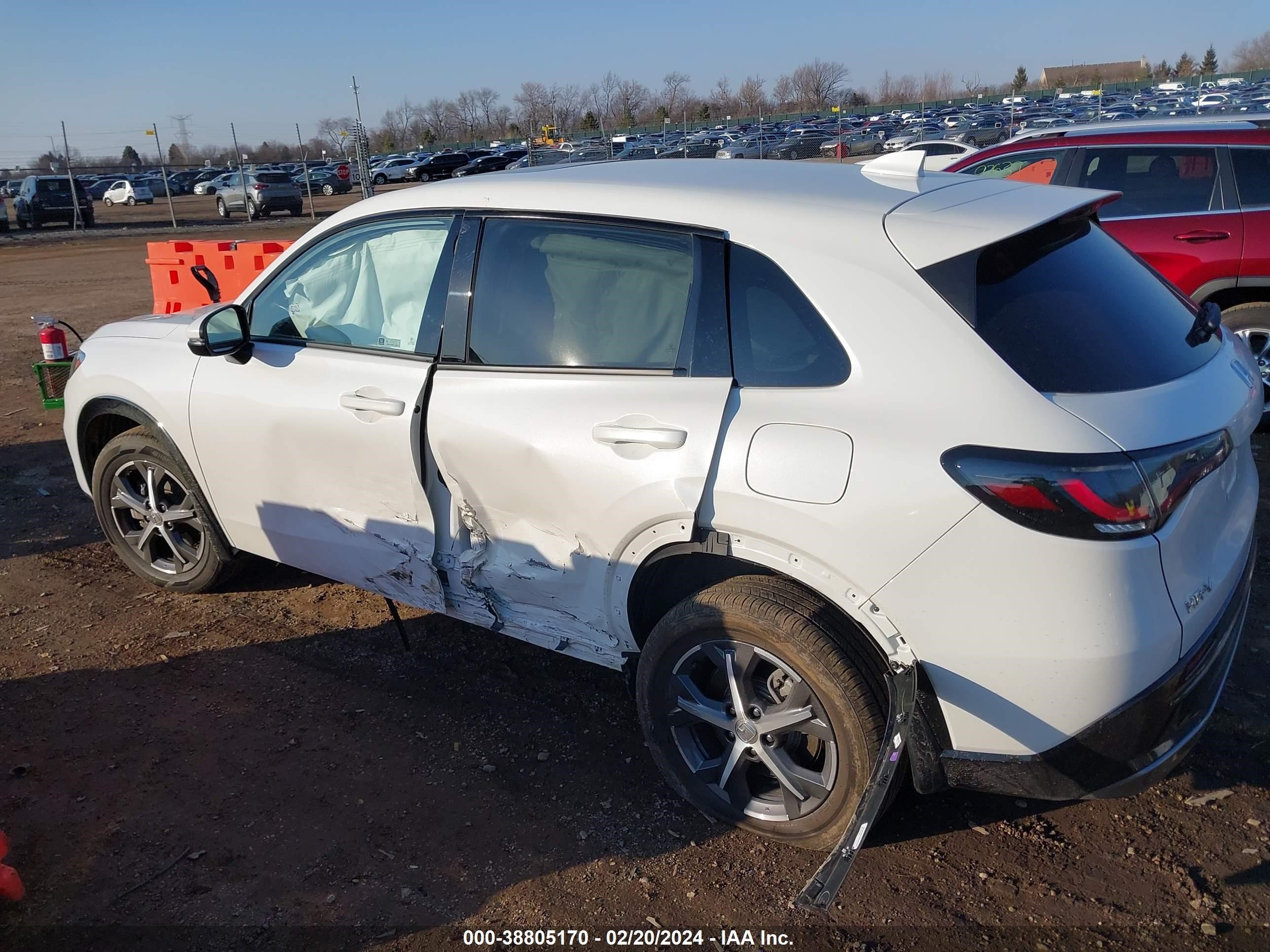 Photo 2 VIN: 3CZRZ2H77RM726792 - HONDA HR-V 