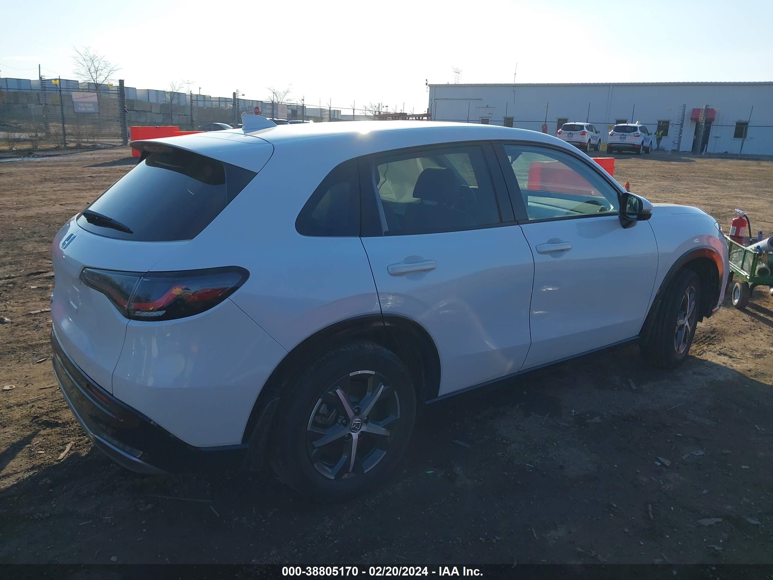 Photo 3 VIN: 3CZRZ2H77RM726792 - HONDA HR-V 