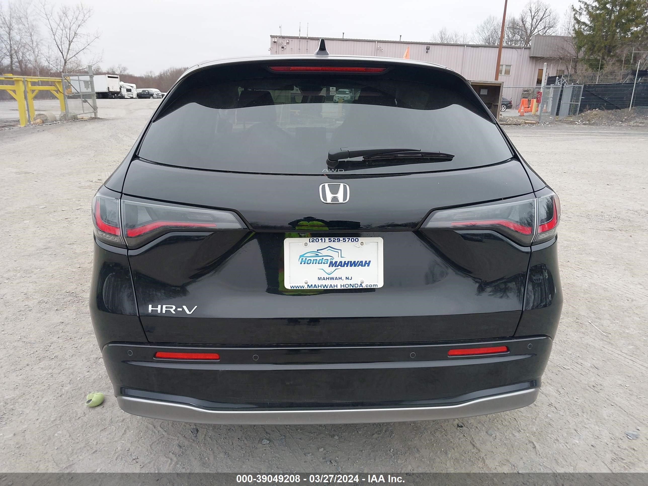 Photo 15 VIN: 3CZRZ2H78RM758294 - HONDA HR-V 