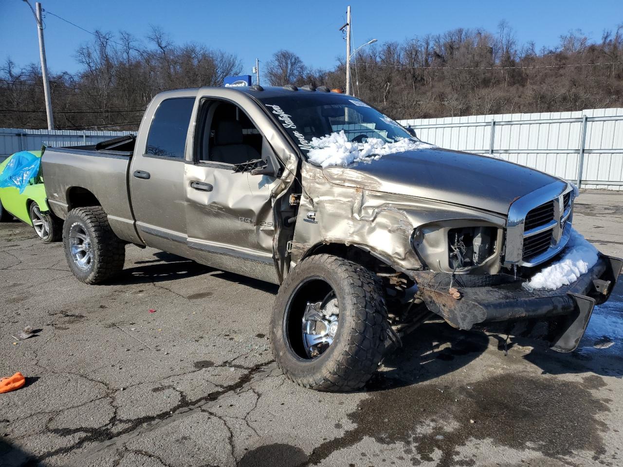 Photo 3 VIN: 3D3KS28C96G137219 - DODGE RAM 