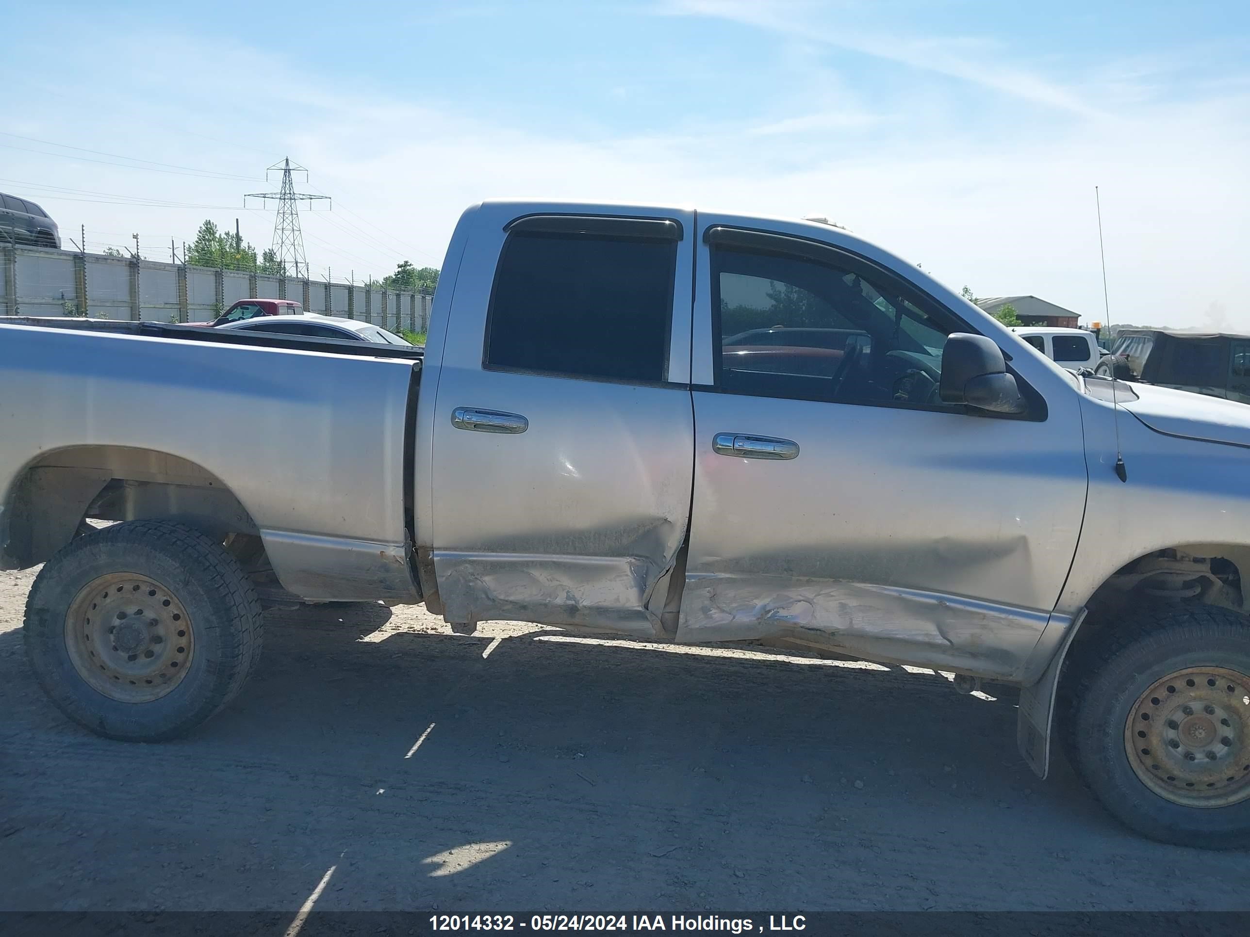 Photo 12 VIN: 3D3LU38C13G805403 - DODGE RAM 