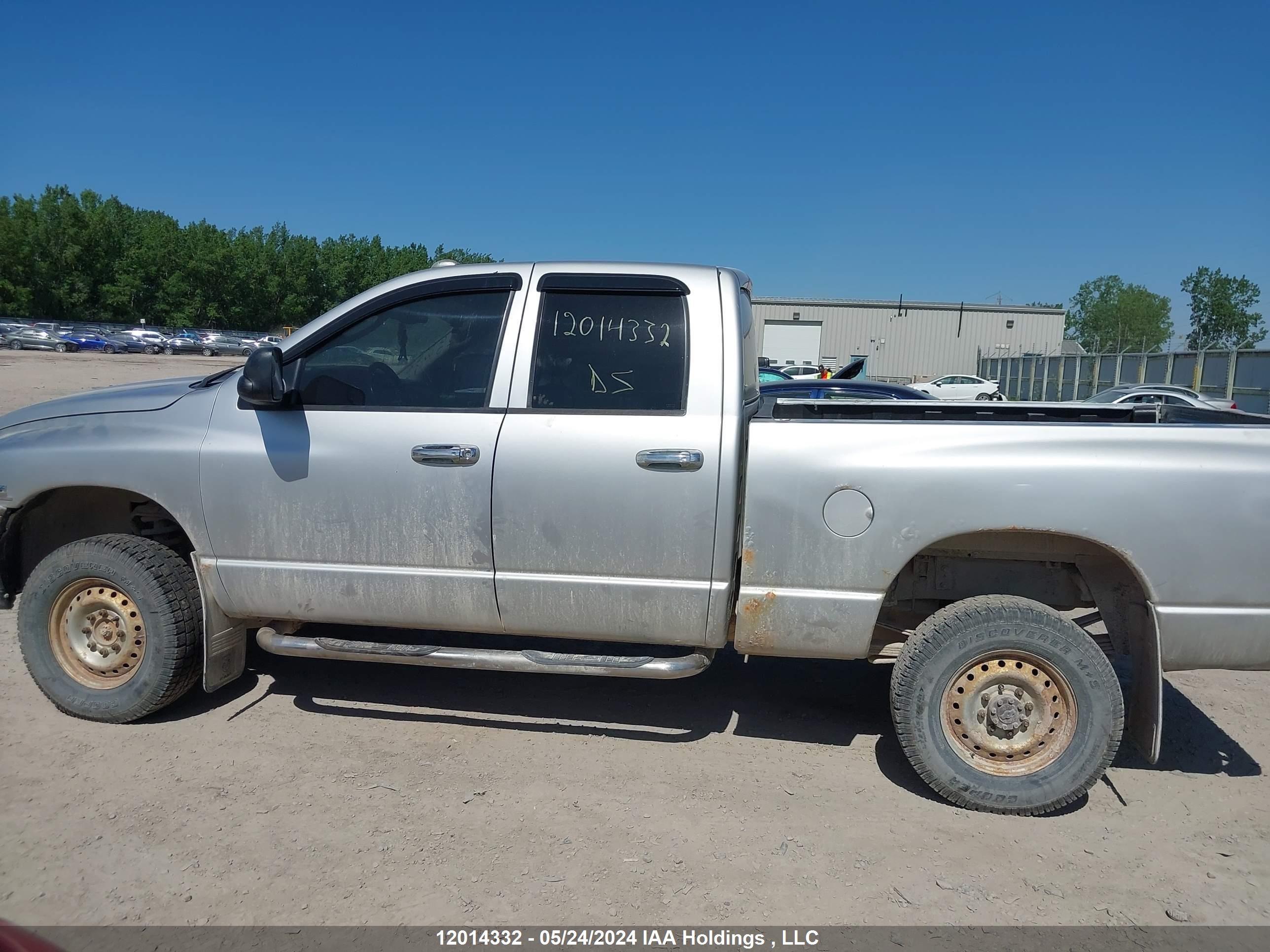 Photo 13 VIN: 3D3LU38C13G805403 - DODGE RAM 