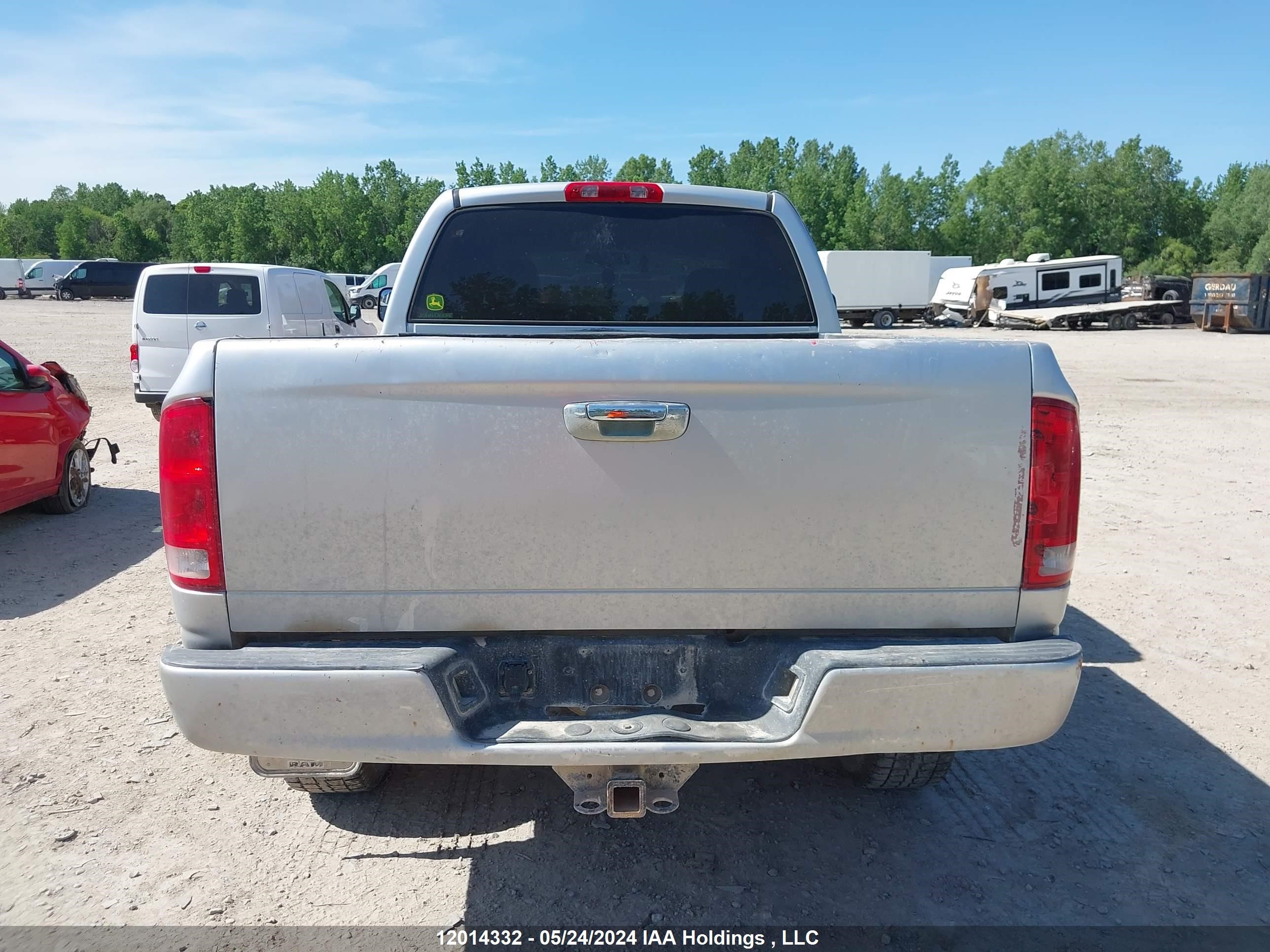 Photo 15 VIN: 3D3LU38C13G805403 - DODGE RAM 