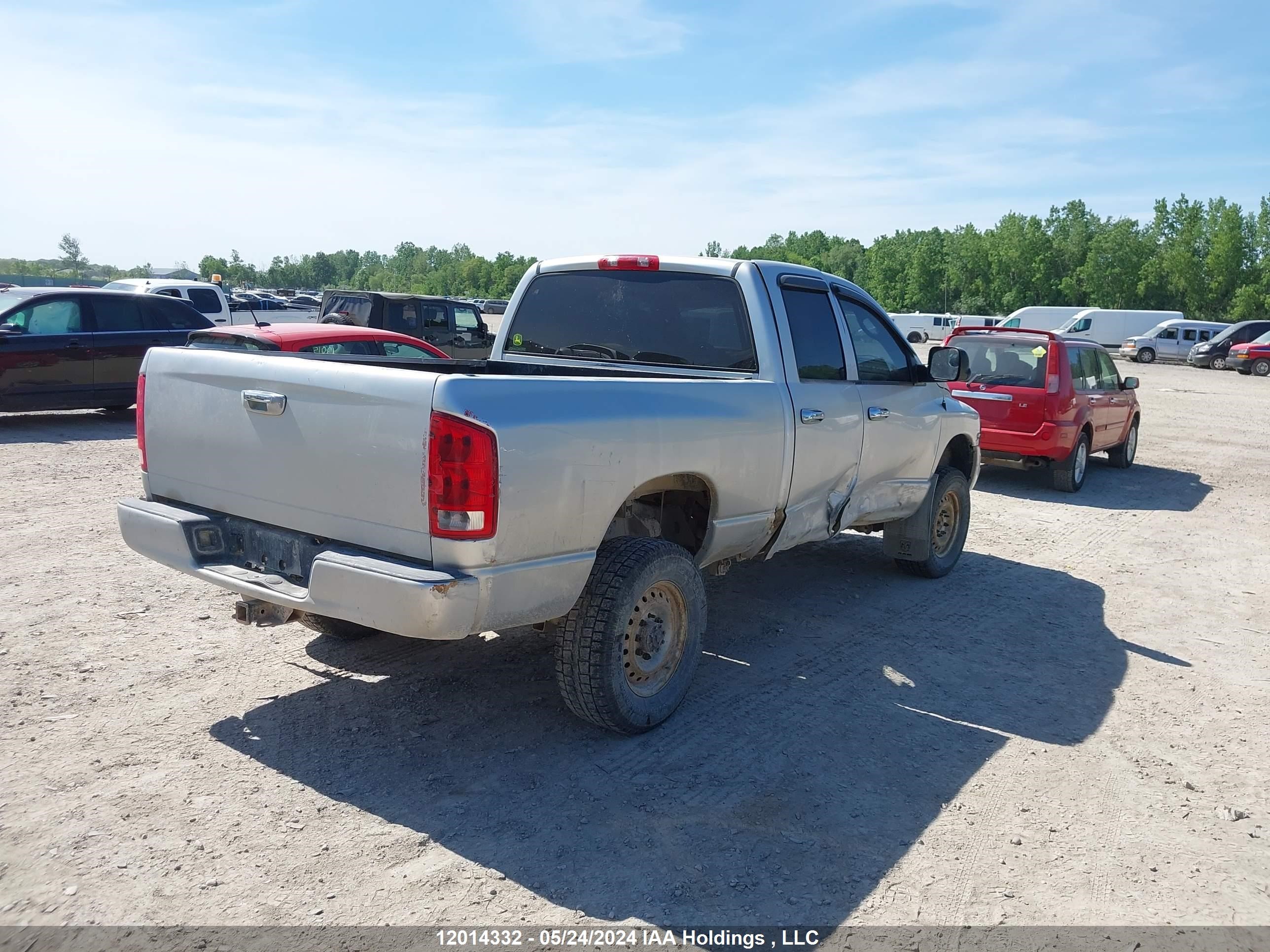 Photo 3 VIN: 3D3LU38C13G805403 - DODGE RAM 