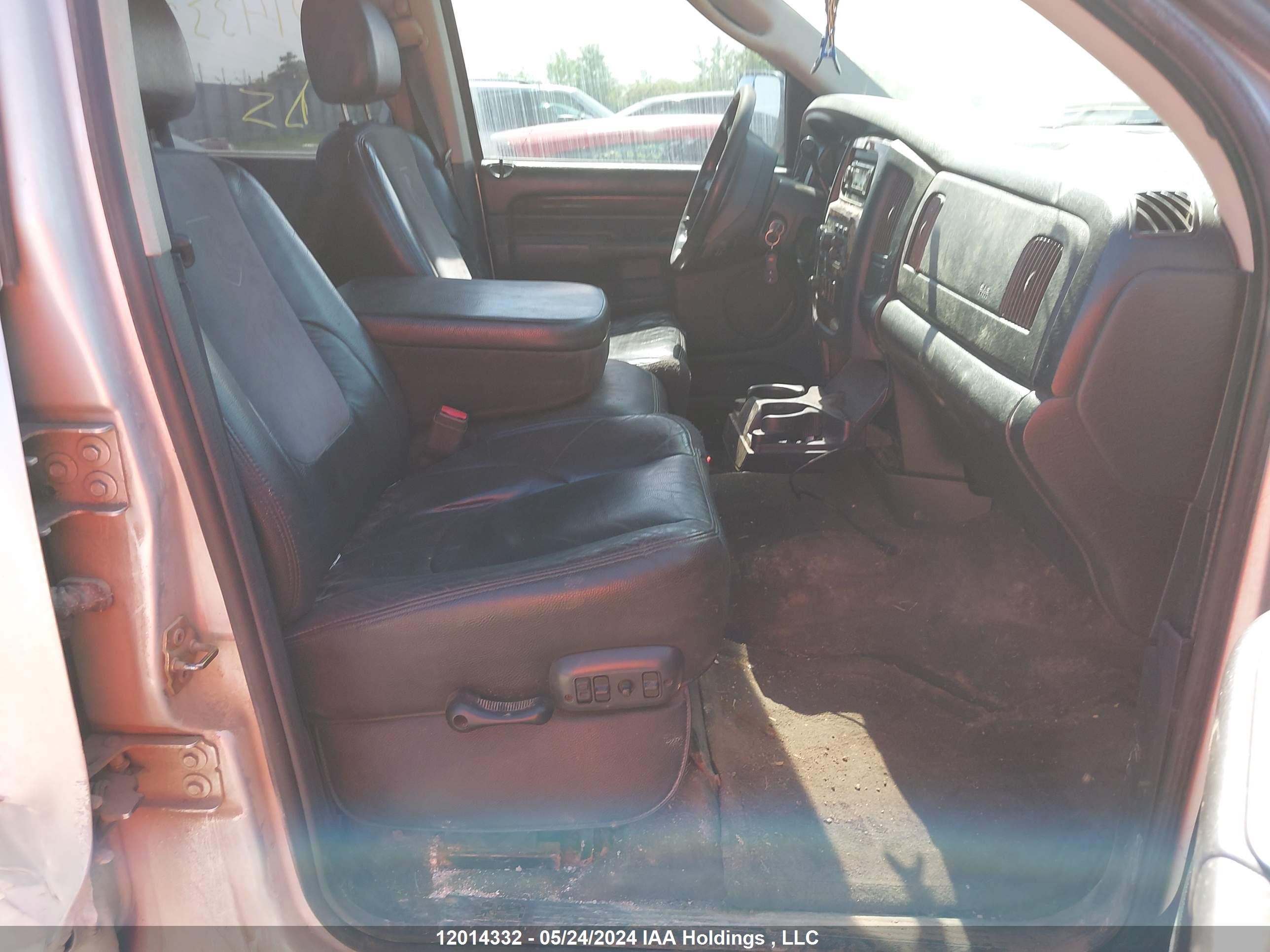 Photo 4 VIN: 3D3LU38C13G805403 - DODGE RAM 