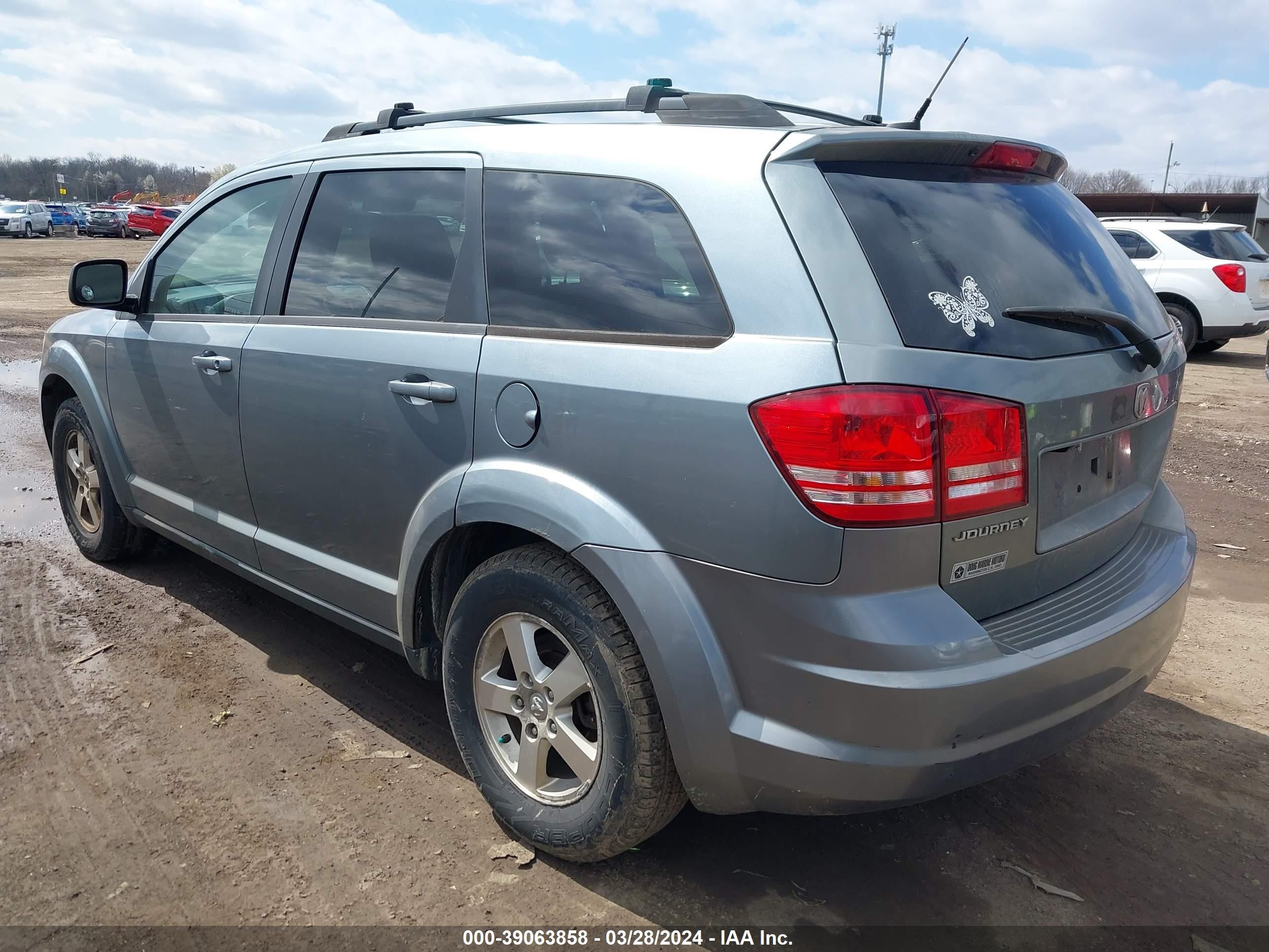 Photo 2 VIN: 3D4GG47B19T185736 - DODGE JOURNEY 