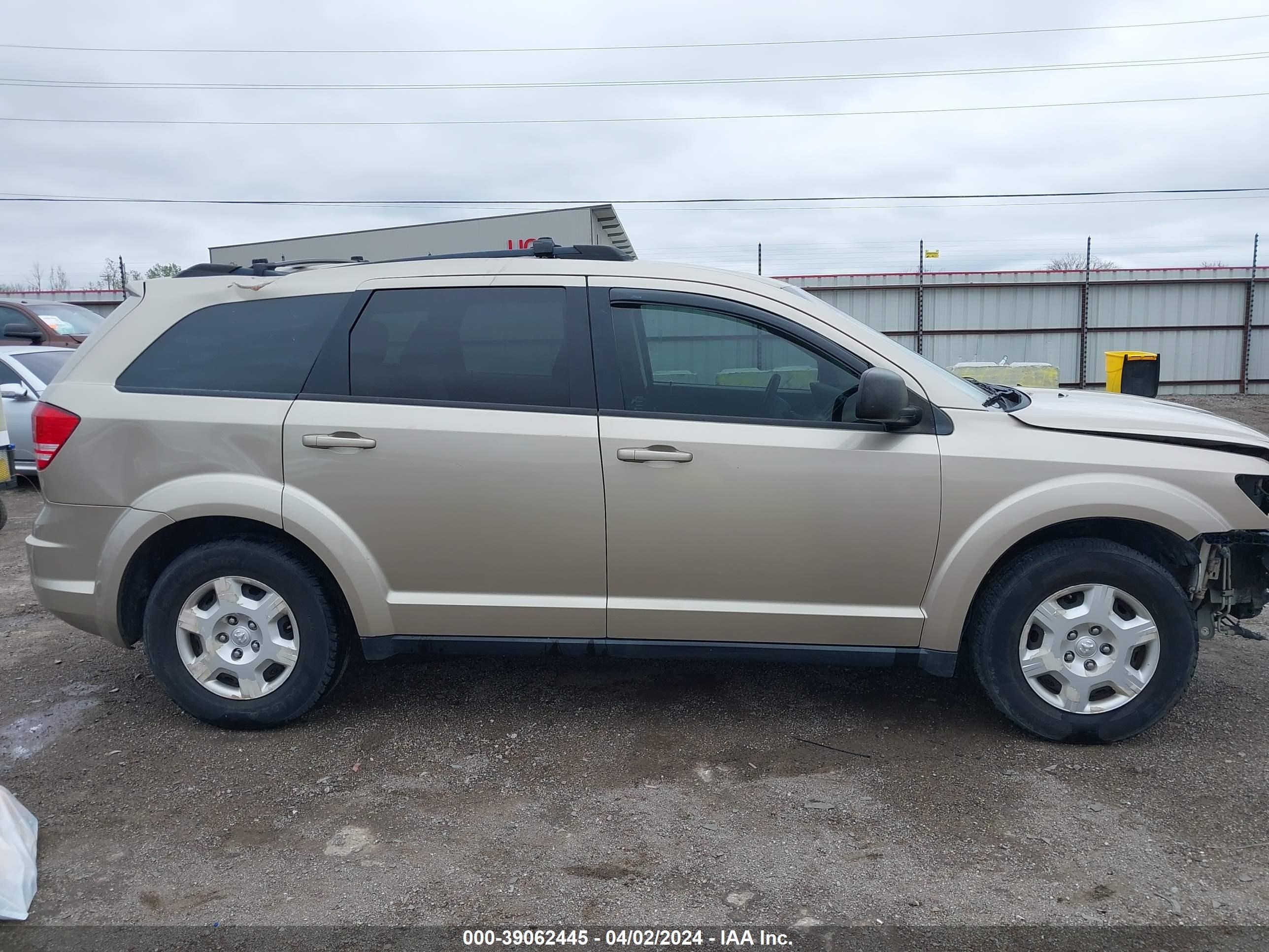 Photo 13 VIN: 3D4GG47B19T613546 - DODGE JOURNEY 