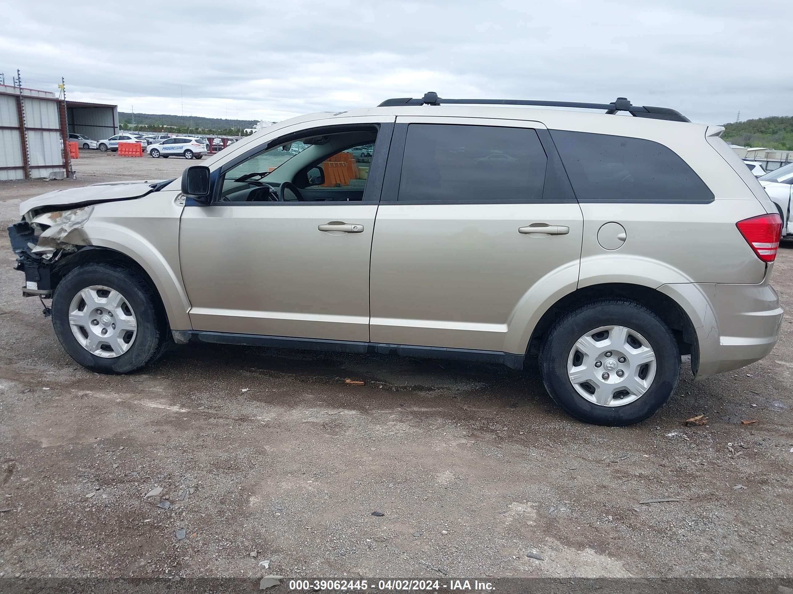 Photo 14 VIN: 3D4GG47B19T613546 - DODGE JOURNEY 