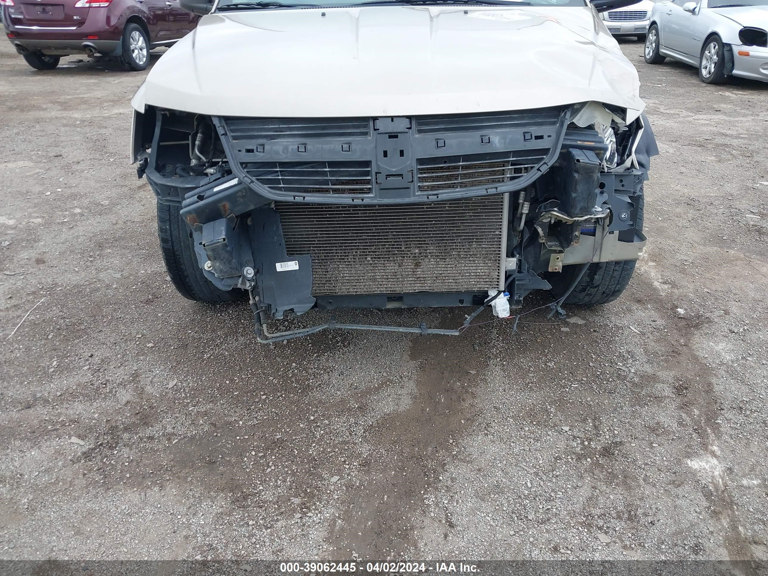 Photo 5 VIN: 3D4GG47B19T613546 - DODGE JOURNEY 