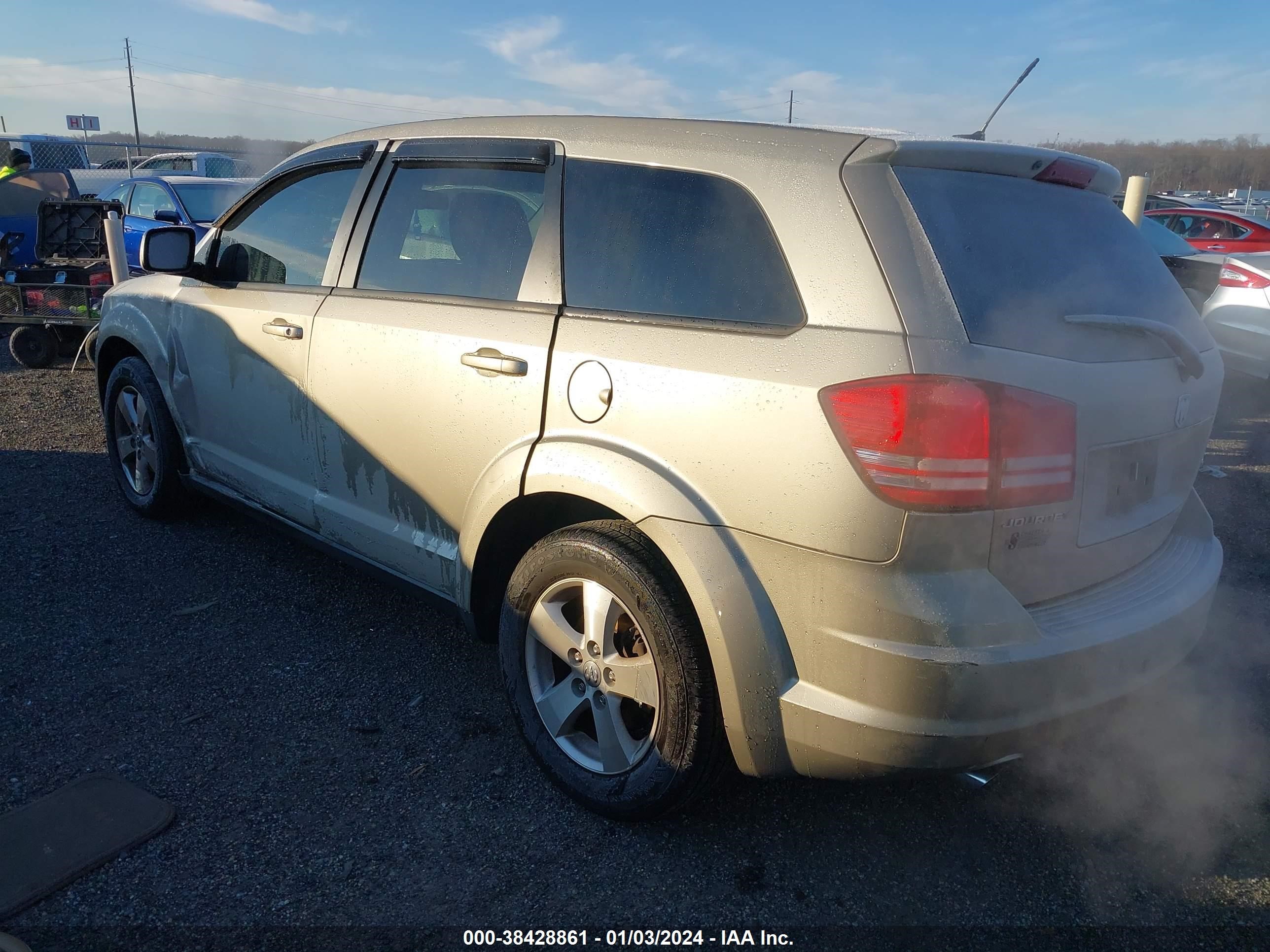 Photo 2 VIN: 3D4GG57V09T159158 - DODGE JOURNEY 