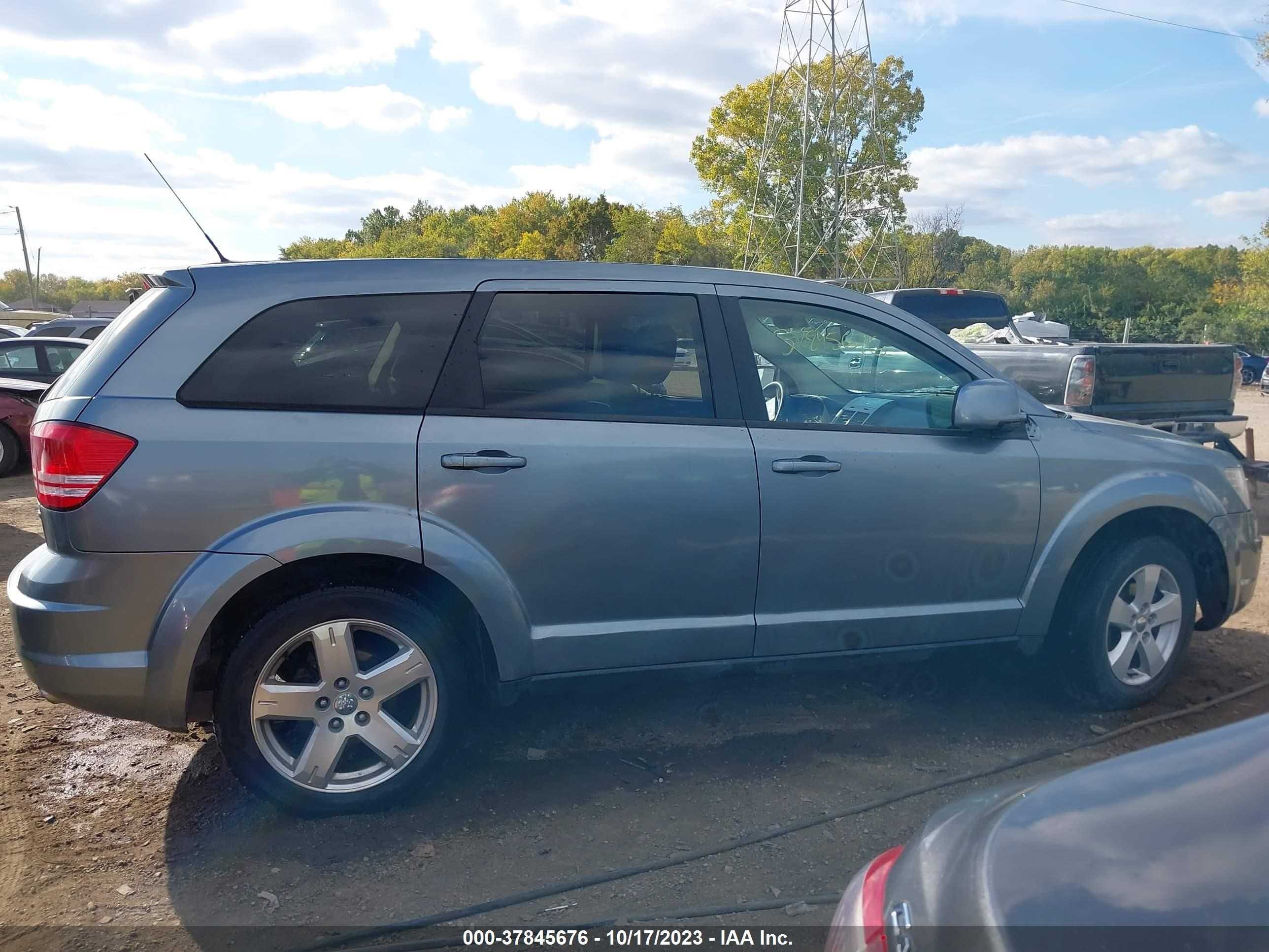 Photo 12 VIN: 3D4GG57V09T181158 - DODGE JOURNEY 