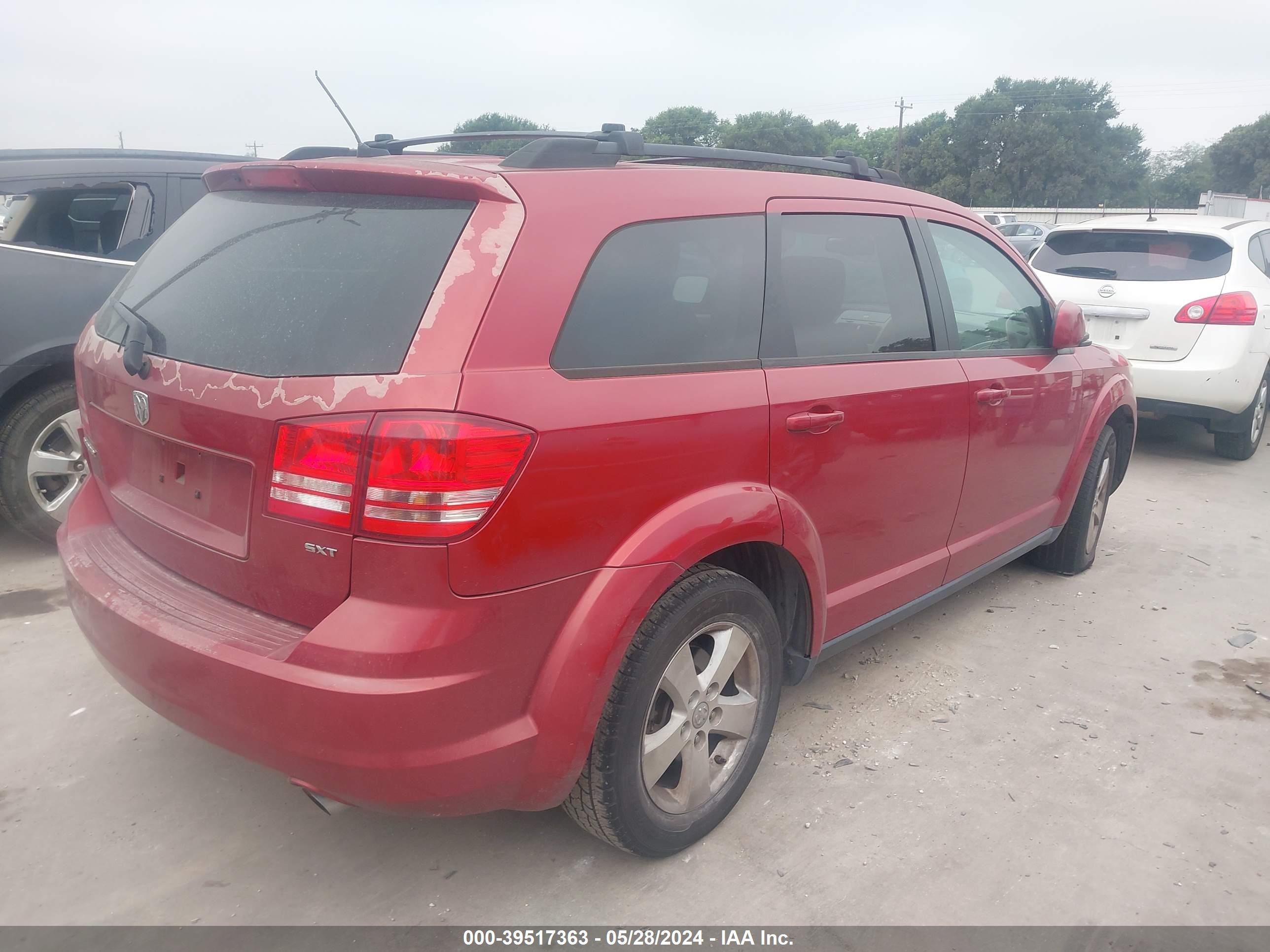 Photo 3 VIN: 3D4GG57V19T217021 - DODGE JOURNEY 