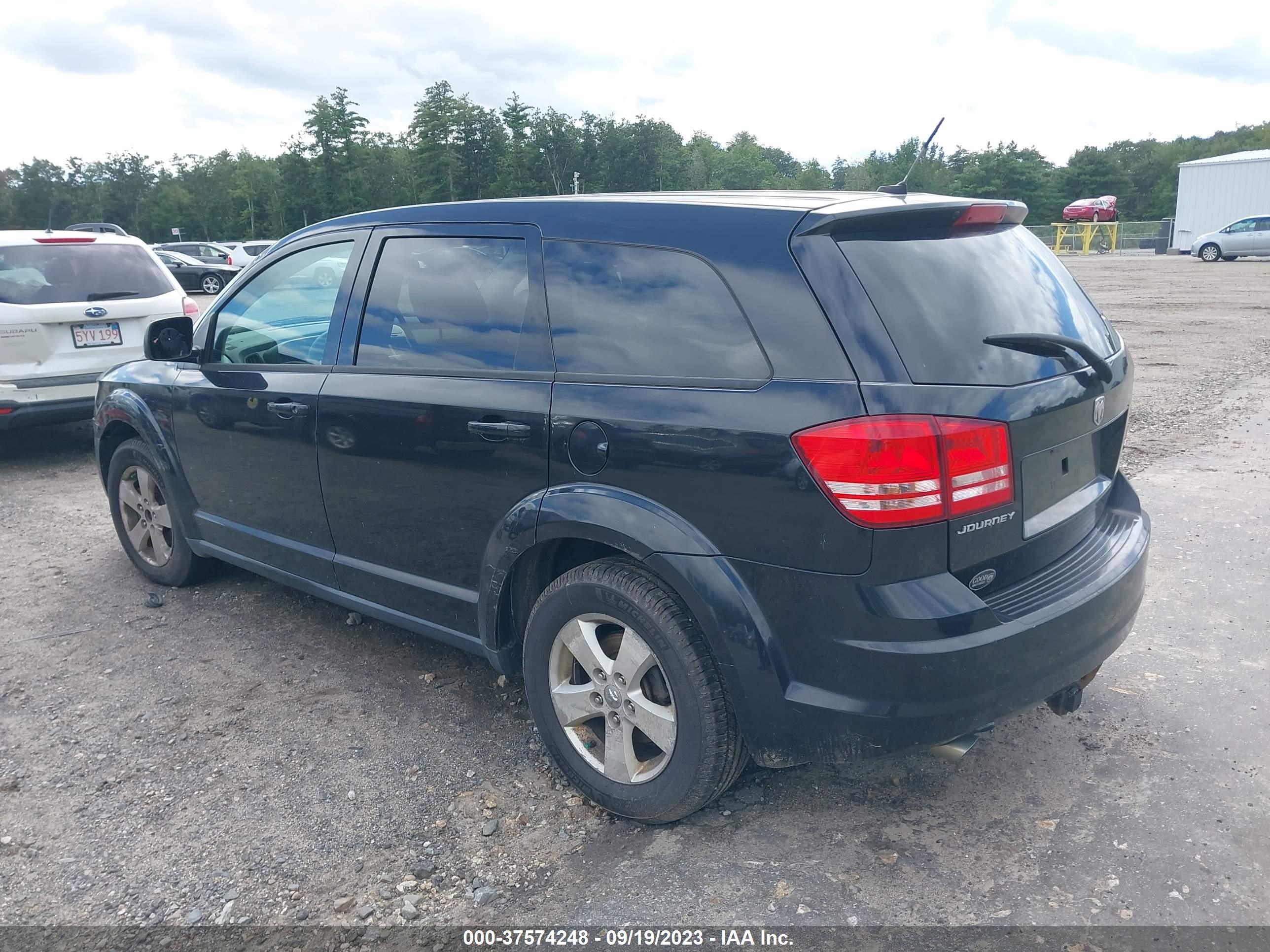 Photo 2 VIN: 3D4GG57V39T205033 - DODGE JOURNEY 