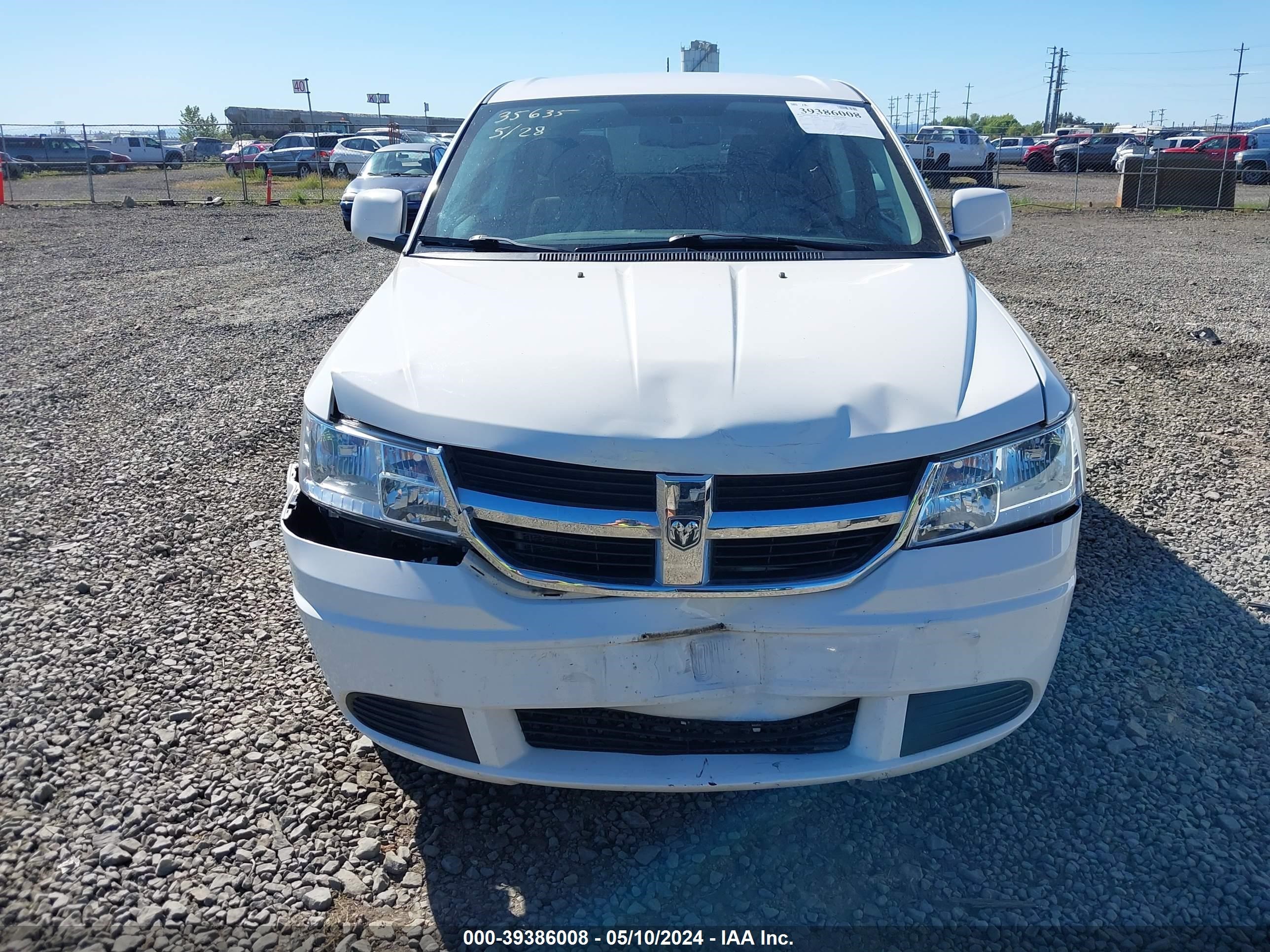 Photo 5 VIN: 3D4GG57V69T157947 - DODGE JOURNEY 