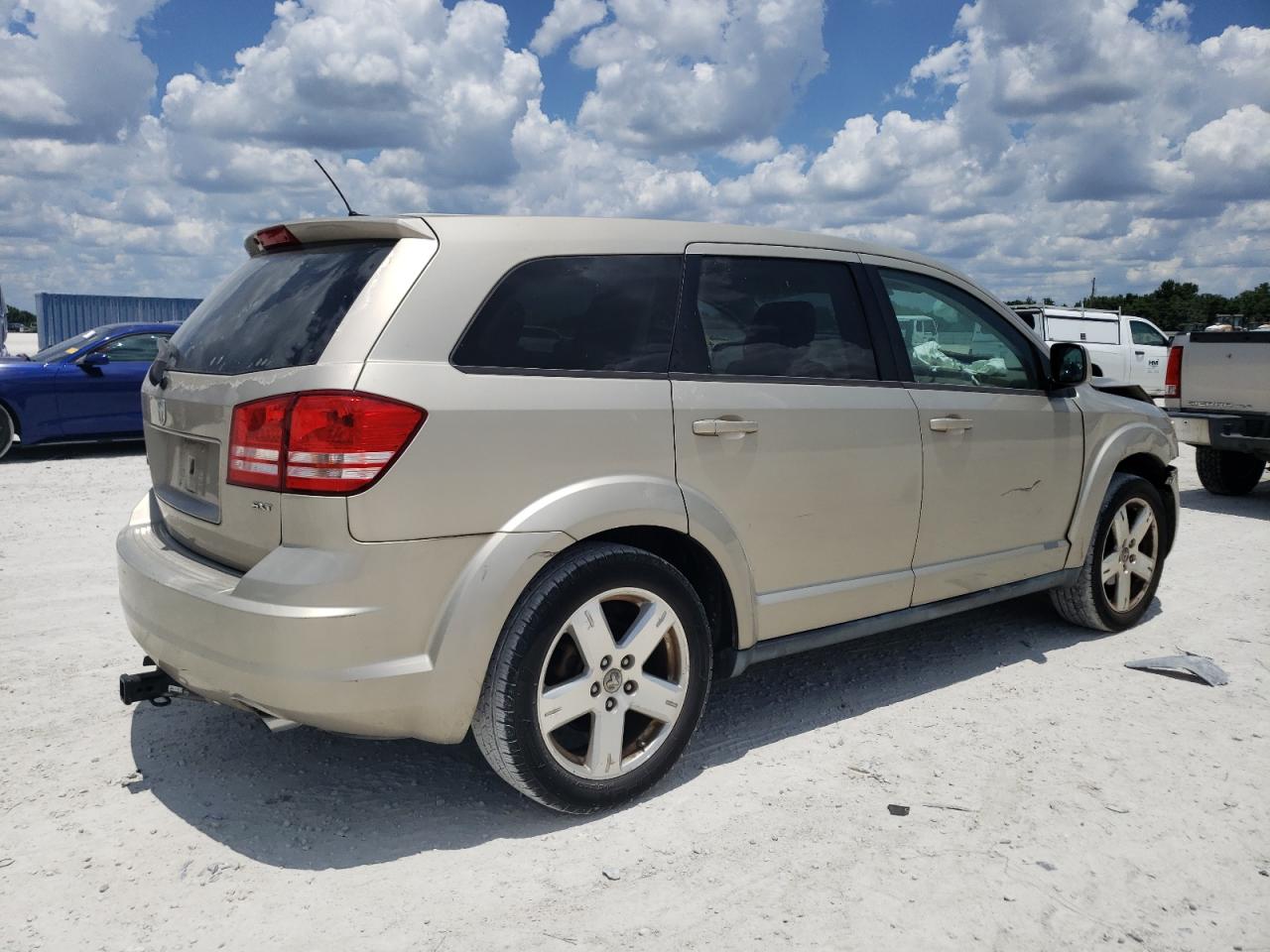 Photo 2 VIN: 3D4GG57V79T158783 - DODGE JOURNEY 