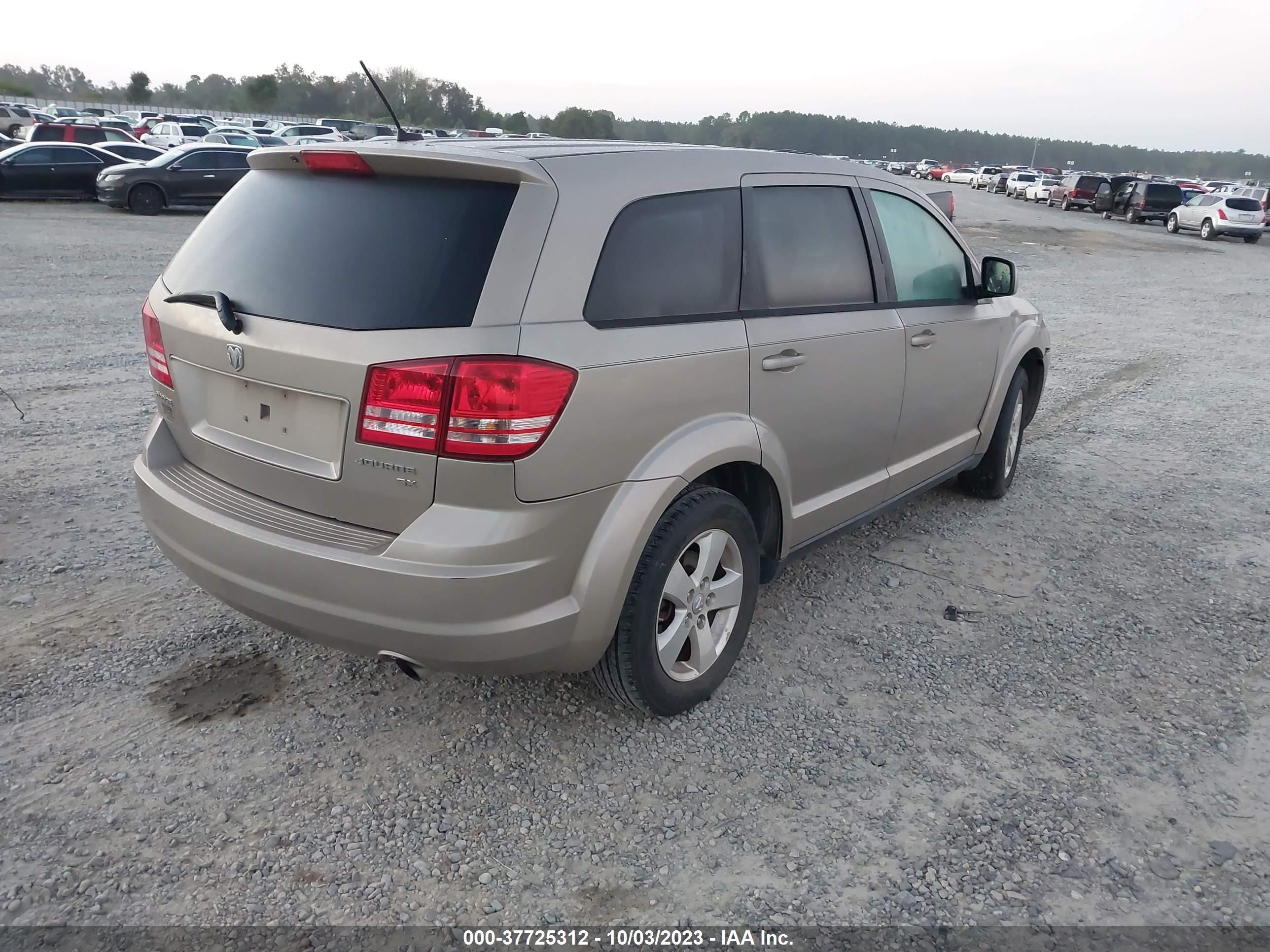 Photo 3 VIN: 3D4GG57V79T526802 - DODGE JOURNEY 