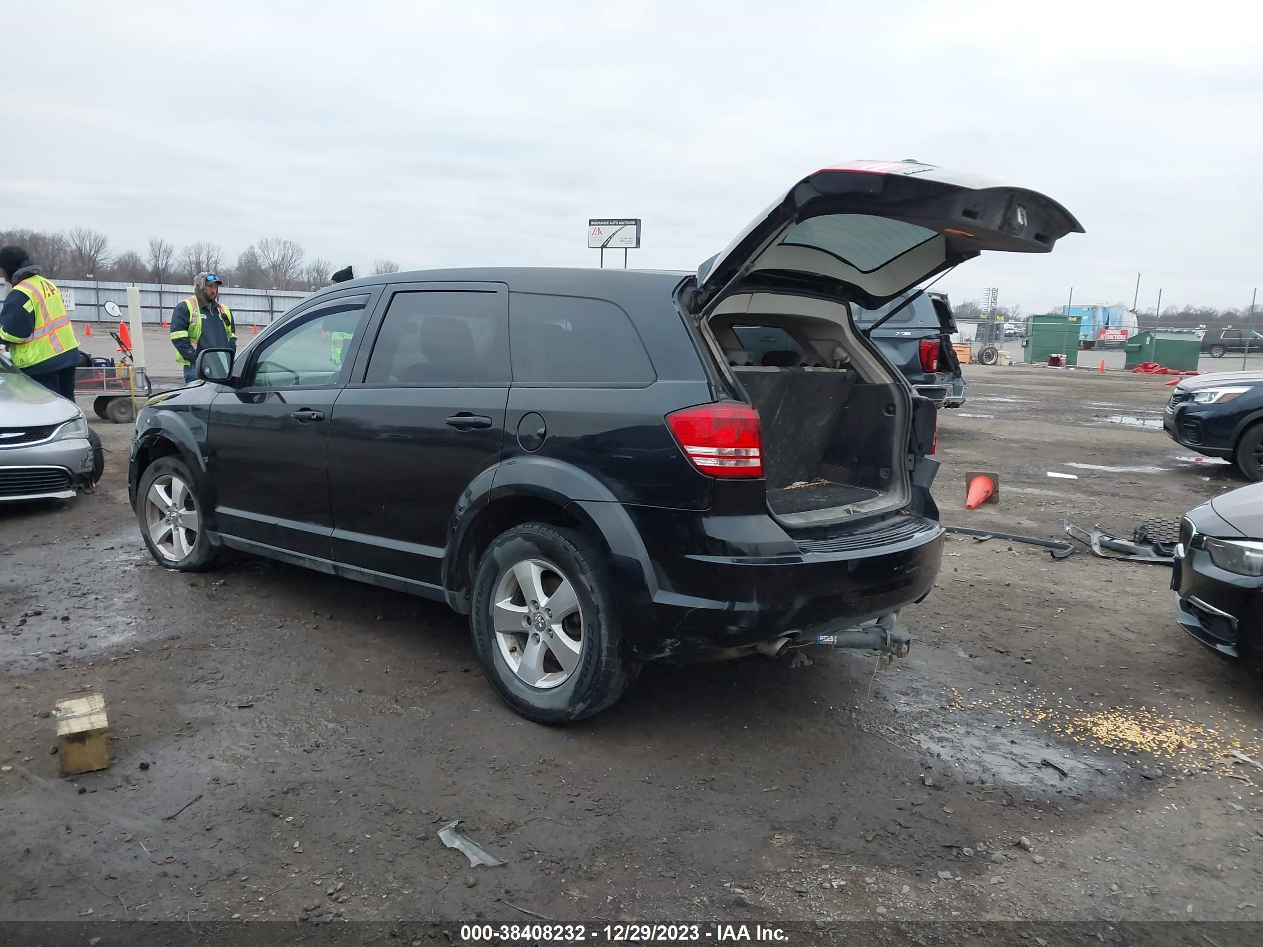 Photo 2 VIN: 3D4GG57V79T589902 - DODGE JOURNEY 