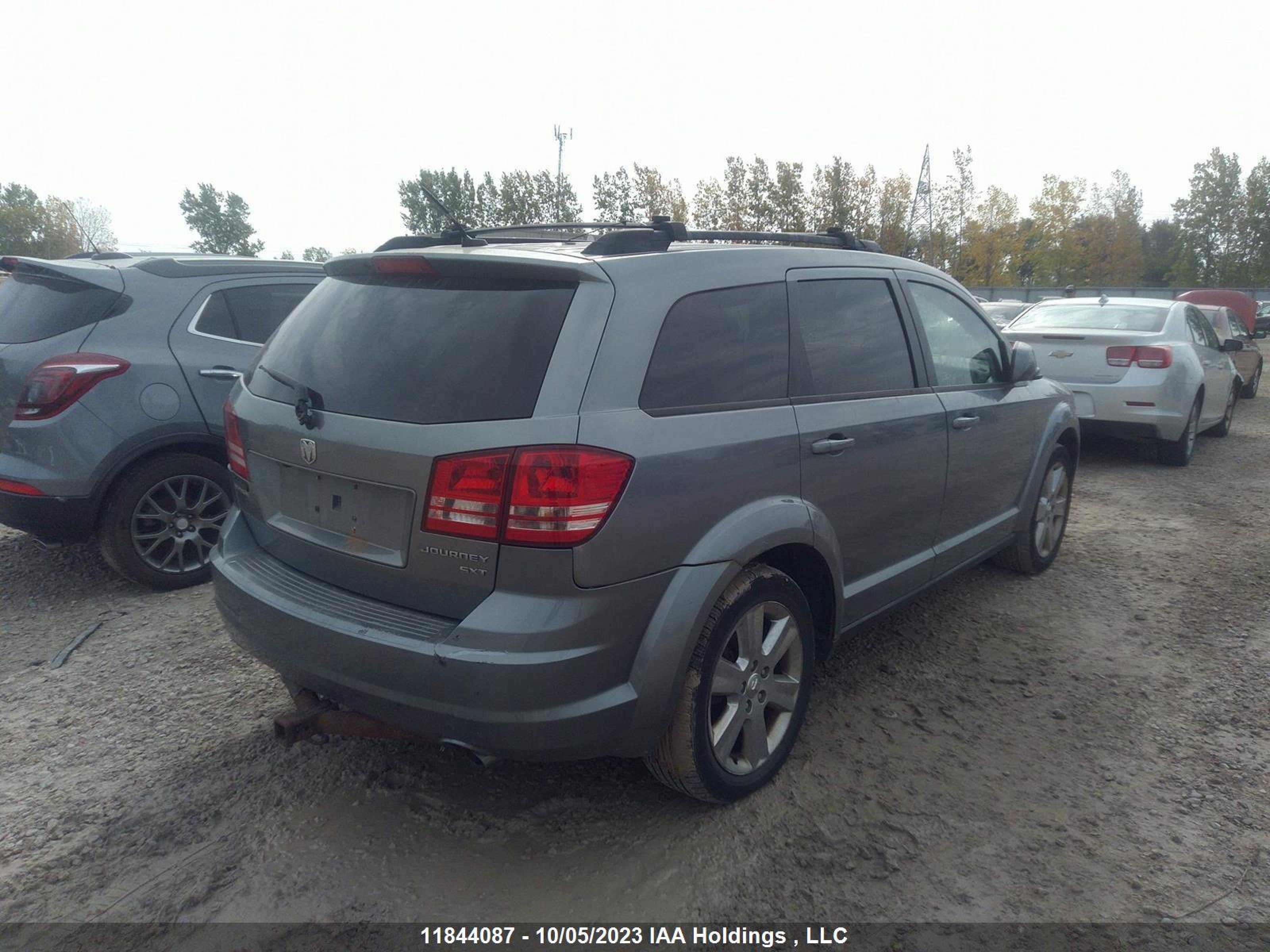 Photo 3 VIN: 3D4GG57V89T514125 - DODGE JOURNEY 