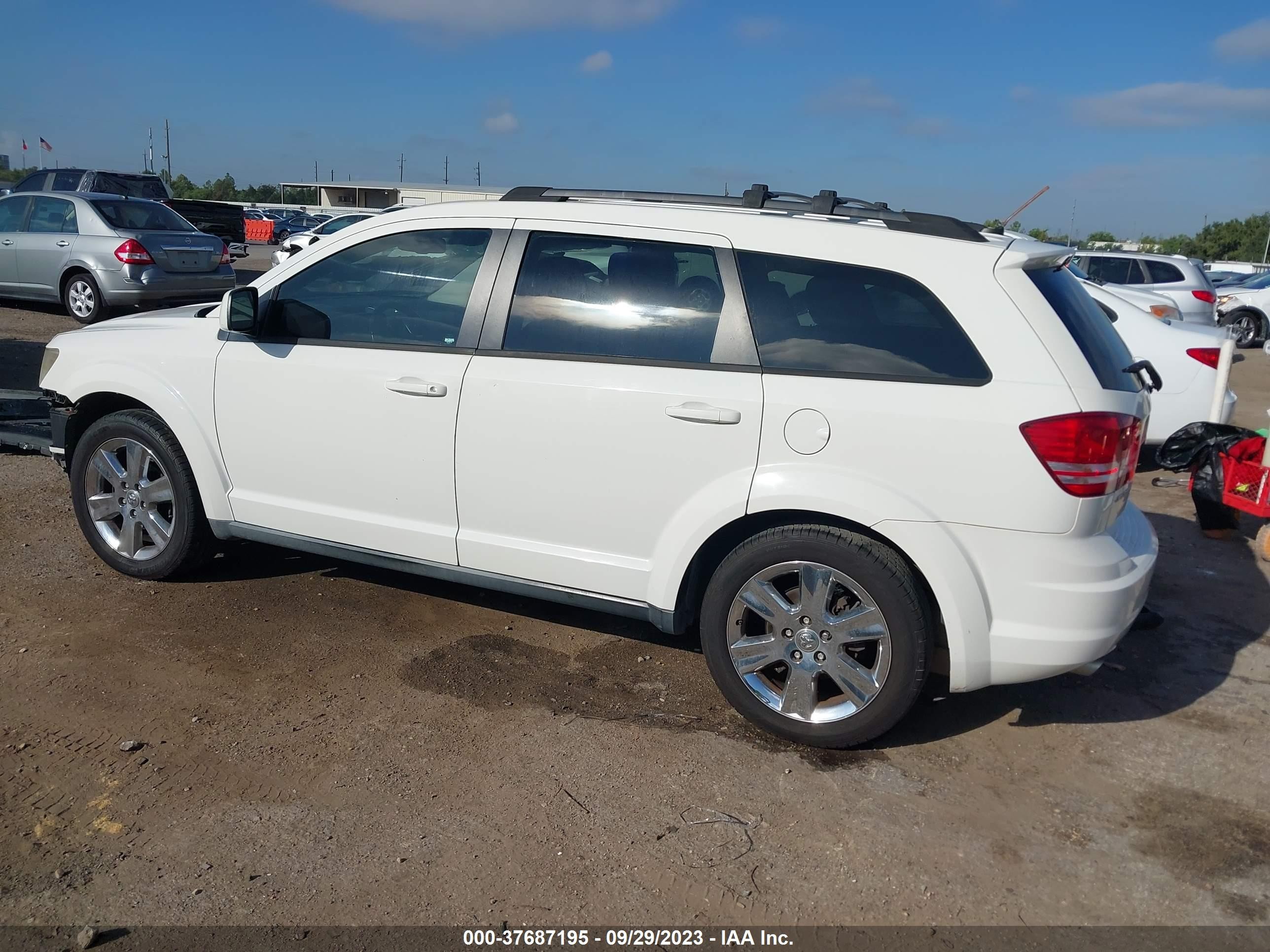 Photo 14 VIN: 3D4GG57V99T134095 - DODGE JOURNEY 