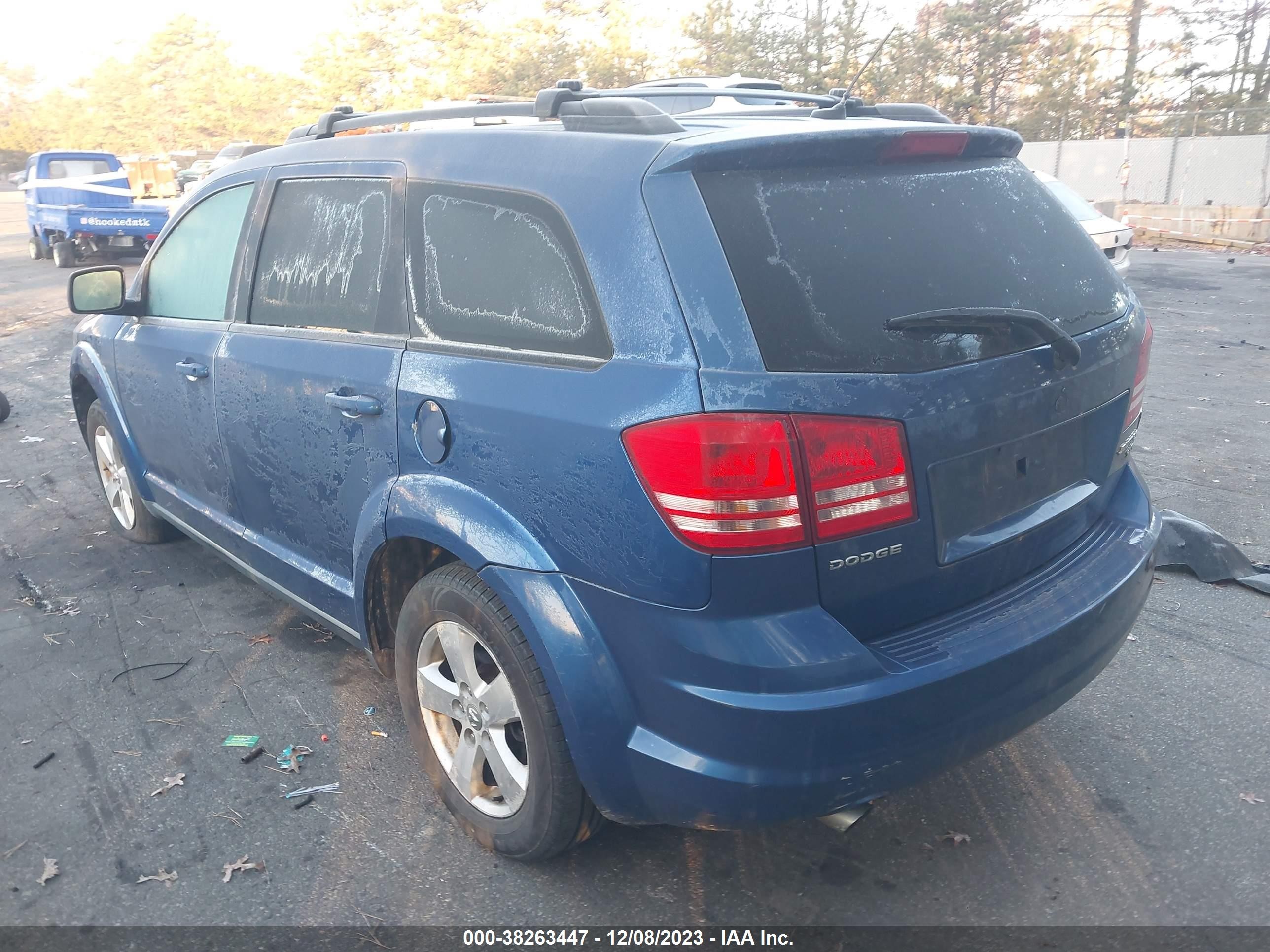 Photo 2 VIN: 3D4GG57VX9T588596 - DODGE JOURNEY 