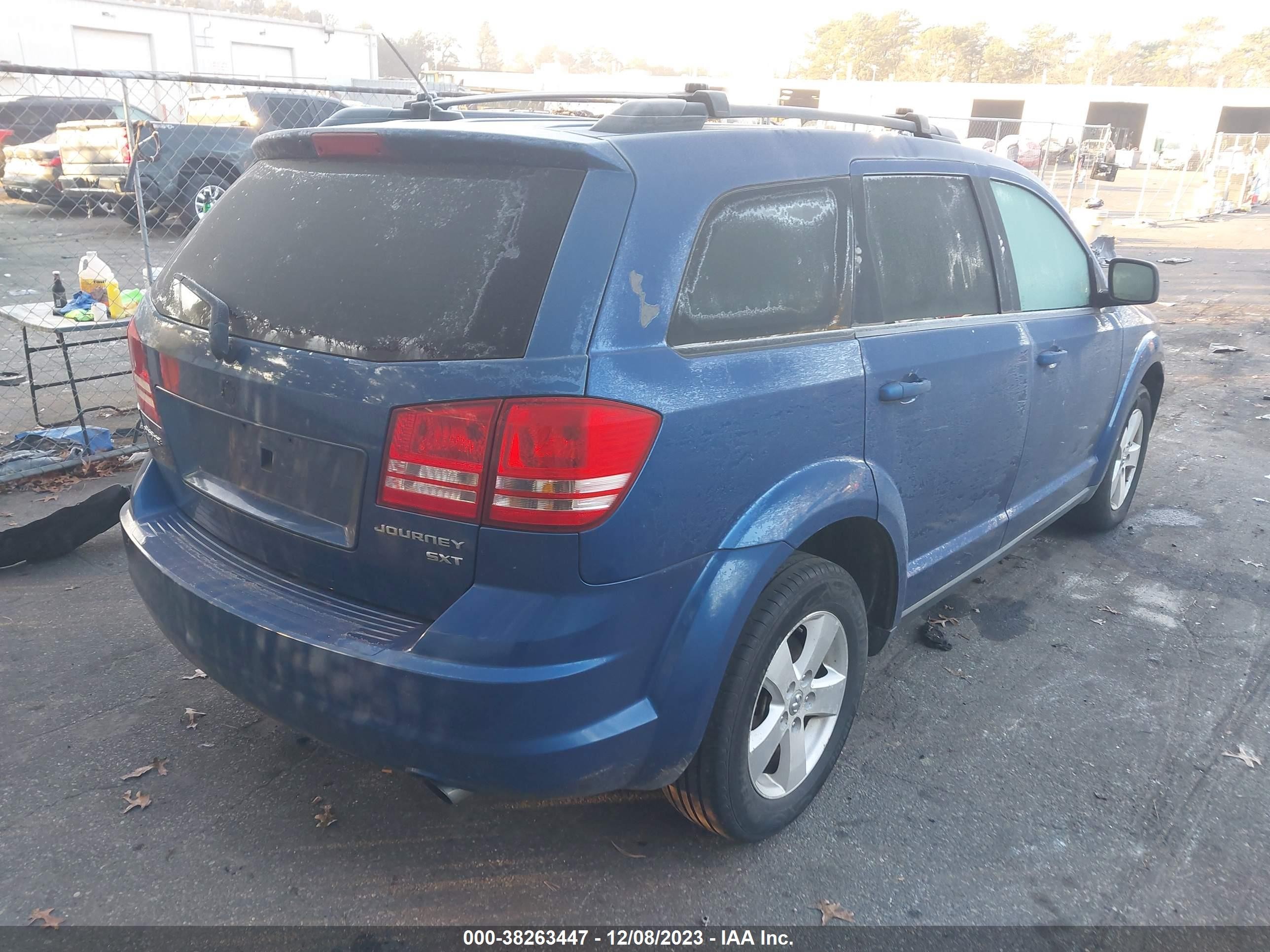 Photo 3 VIN: 3D4GG57VX9T588596 - DODGE JOURNEY 