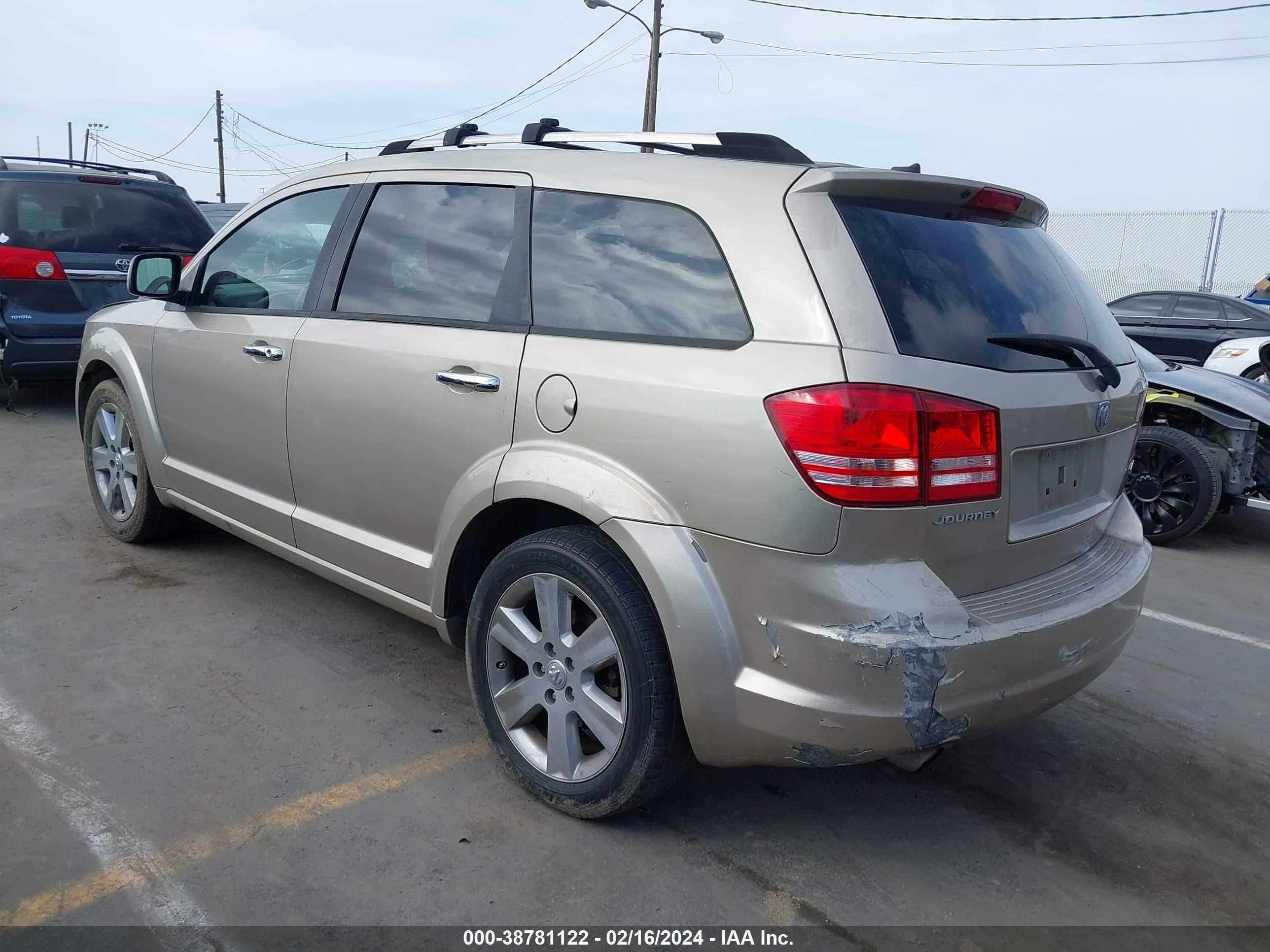 Photo 2 VIN: 3D4GG67V79T233083 - DODGE JOURNEY 