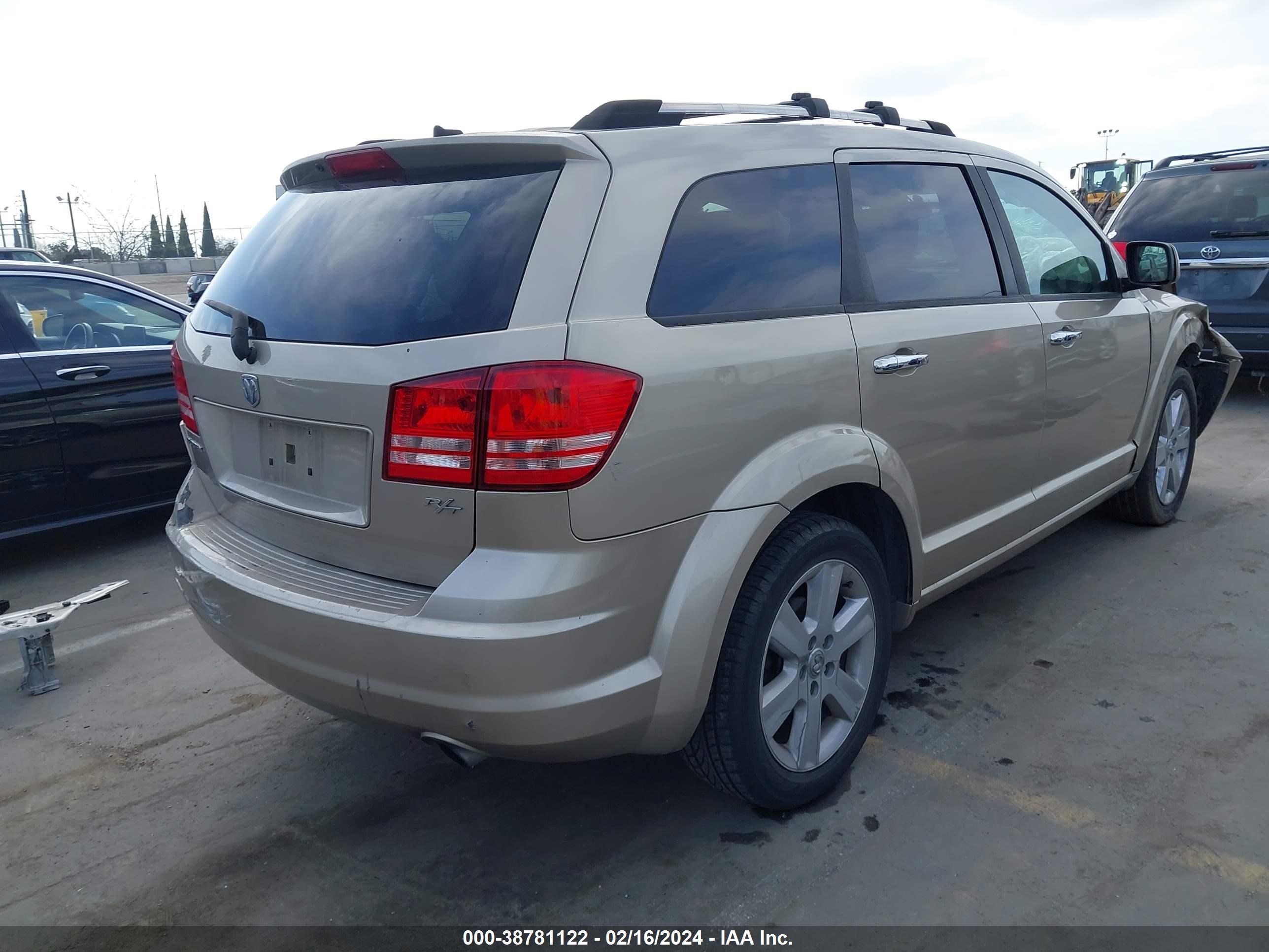 Photo 3 VIN: 3D4GG67V79T233083 - DODGE JOURNEY 