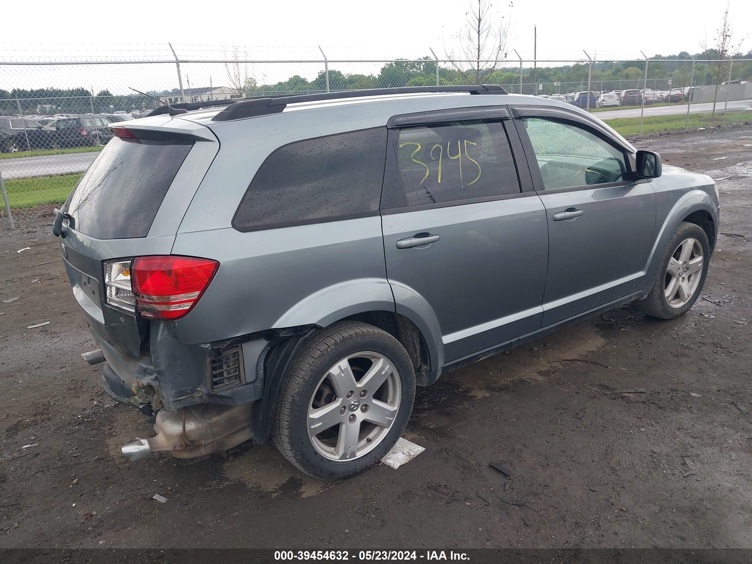 Photo 3 VIN: 3D4GH57V69T246690 - DODGE JOURNEY 