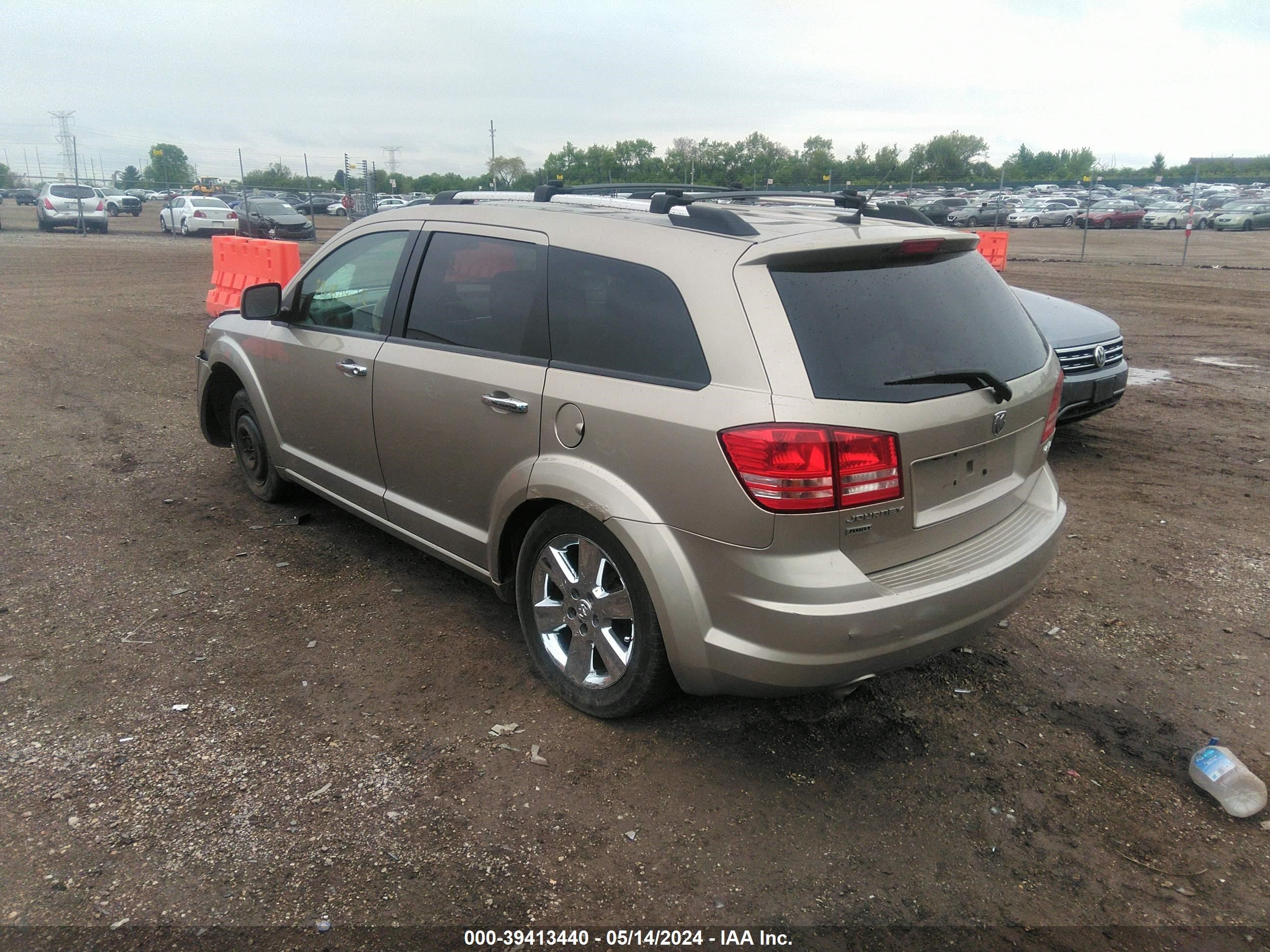 Photo 2 VIN: 3D4GH67V99T242011 - DODGE JOURNEY 