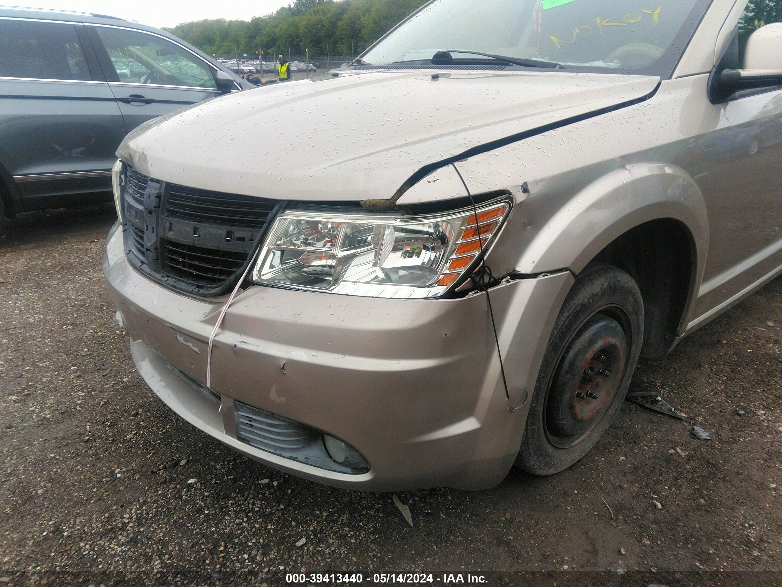 Photo 5 VIN: 3D4GH67V99T242011 - DODGE JOURNEY 