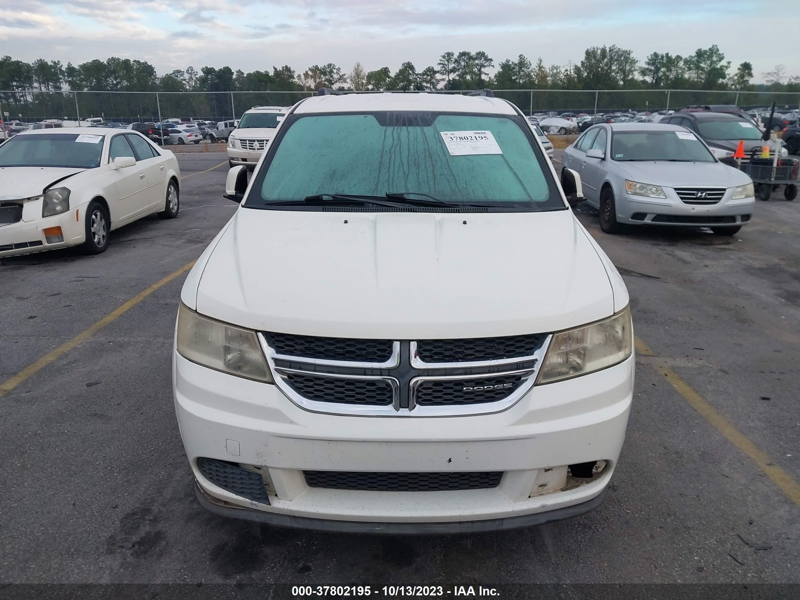 Photo 5 VIN: 3D4PG1FG8BT506611 - DODGE JOURNEY 