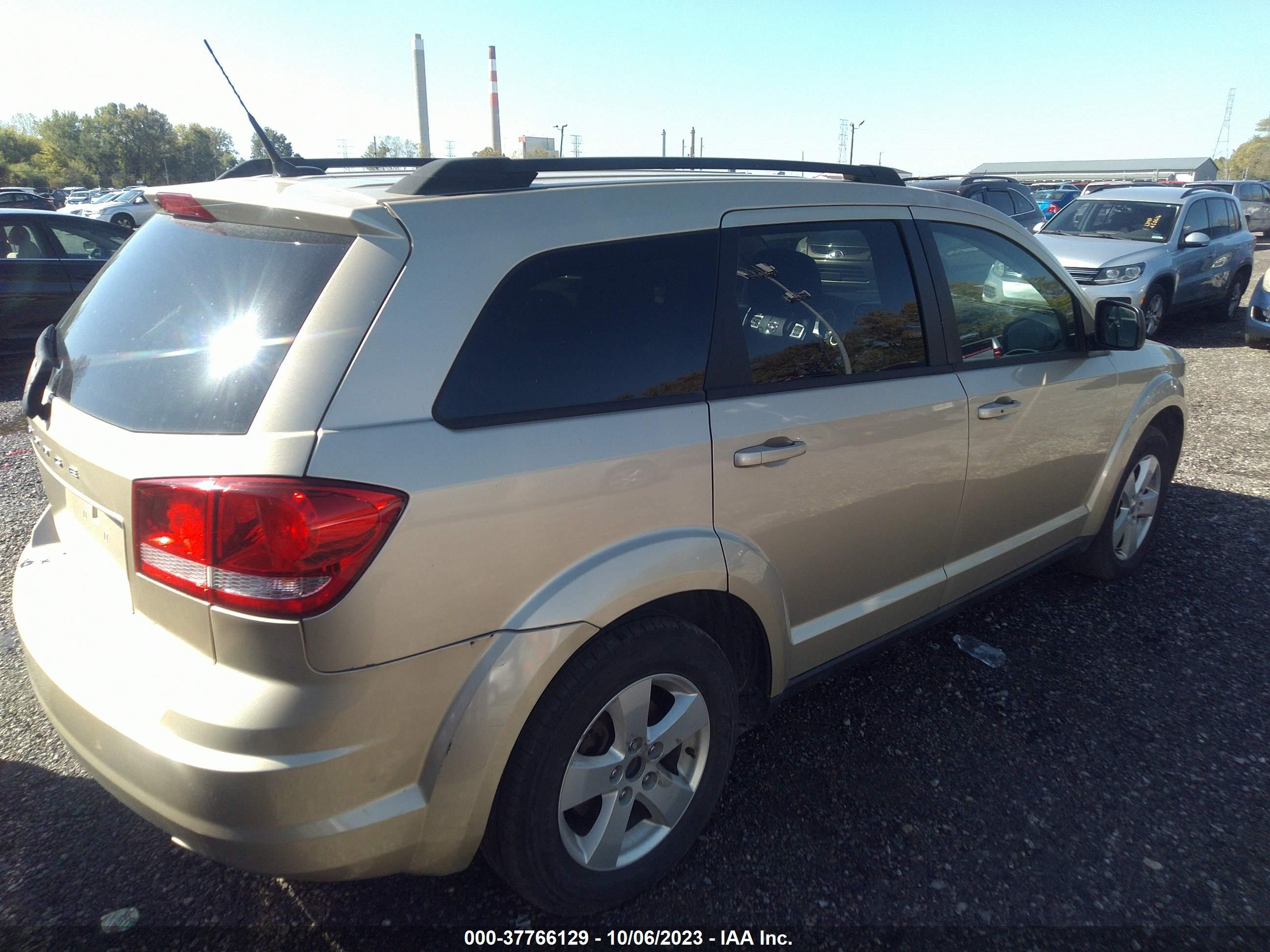 Photo 3 VIN: 3D4PG4FB0BT561849 - DODGE JOURNEY 