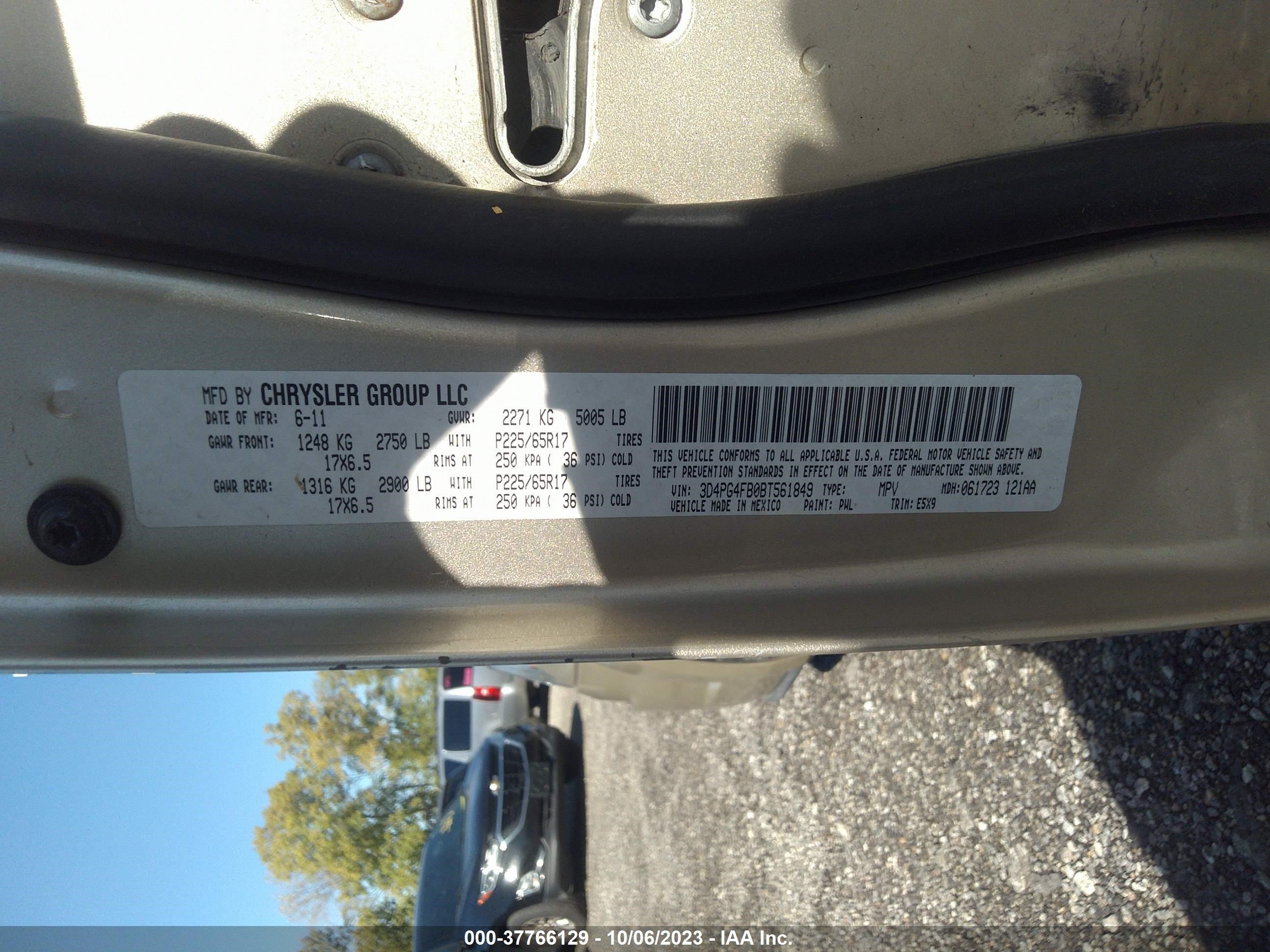 Photo 8 VIN: 3D4PG4FB0BT561849 - DODGE JOURNEY 