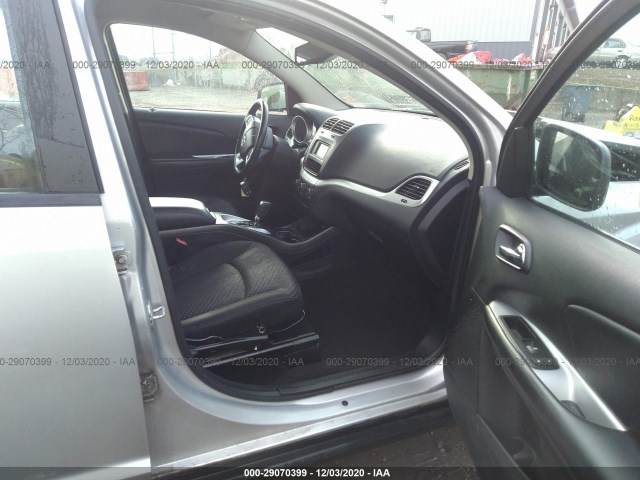 Photo 4 VIN: 3D4PG4FB3BT529834 - DODGE JOURNEY 